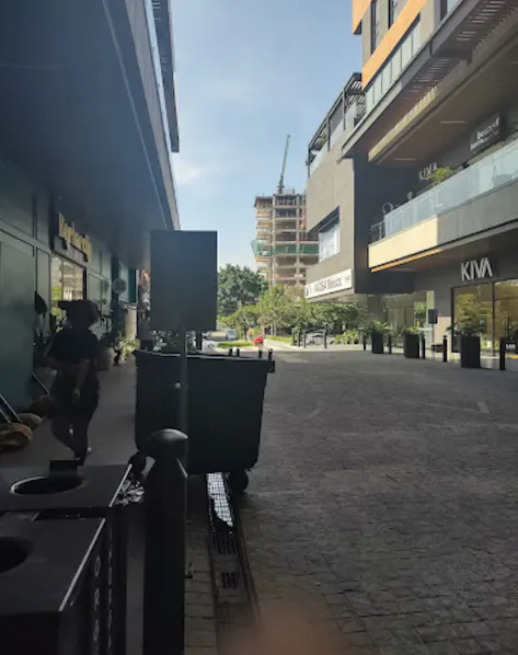 Local Comercial Spot2
