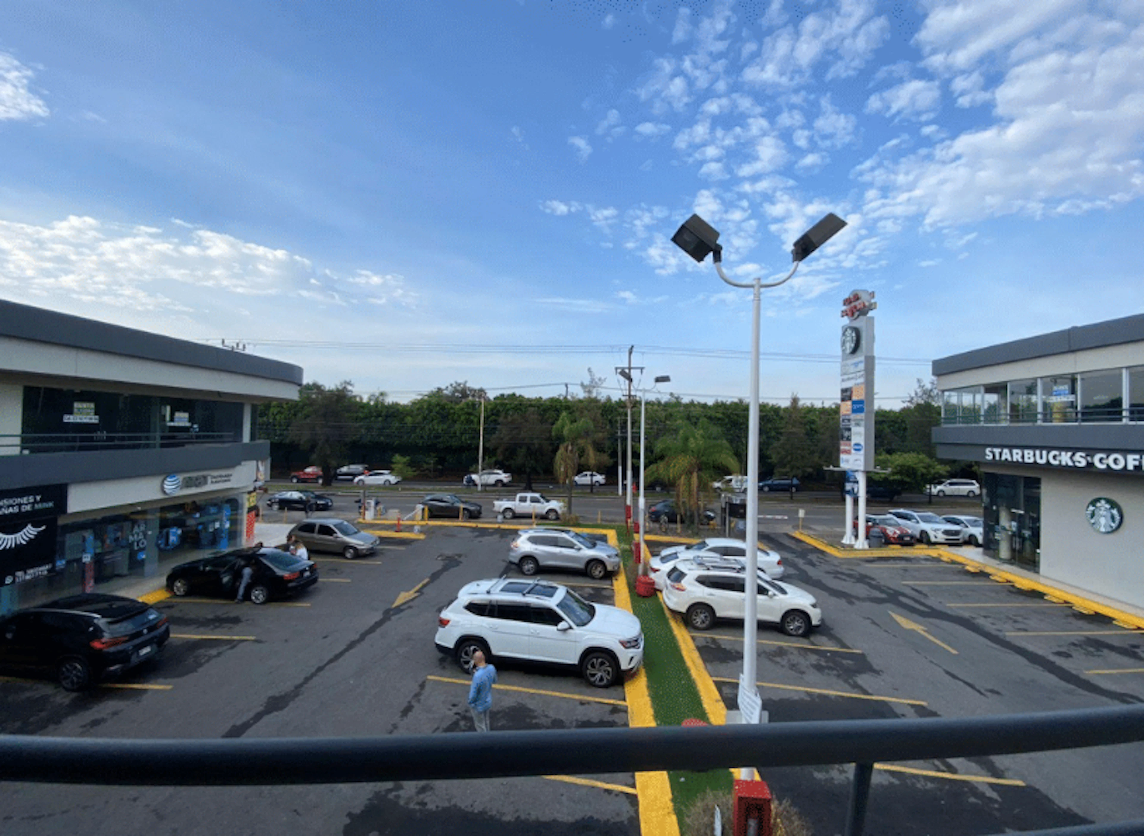 Local Comercial Spot2