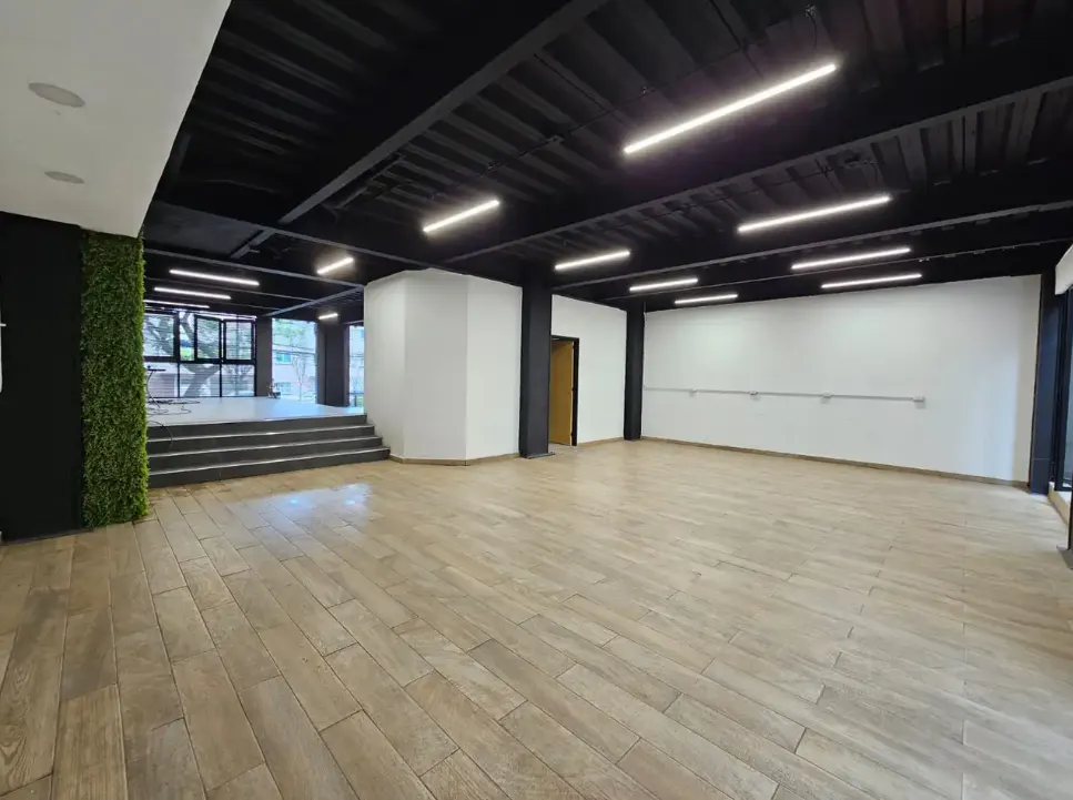Local Comercial Spot2