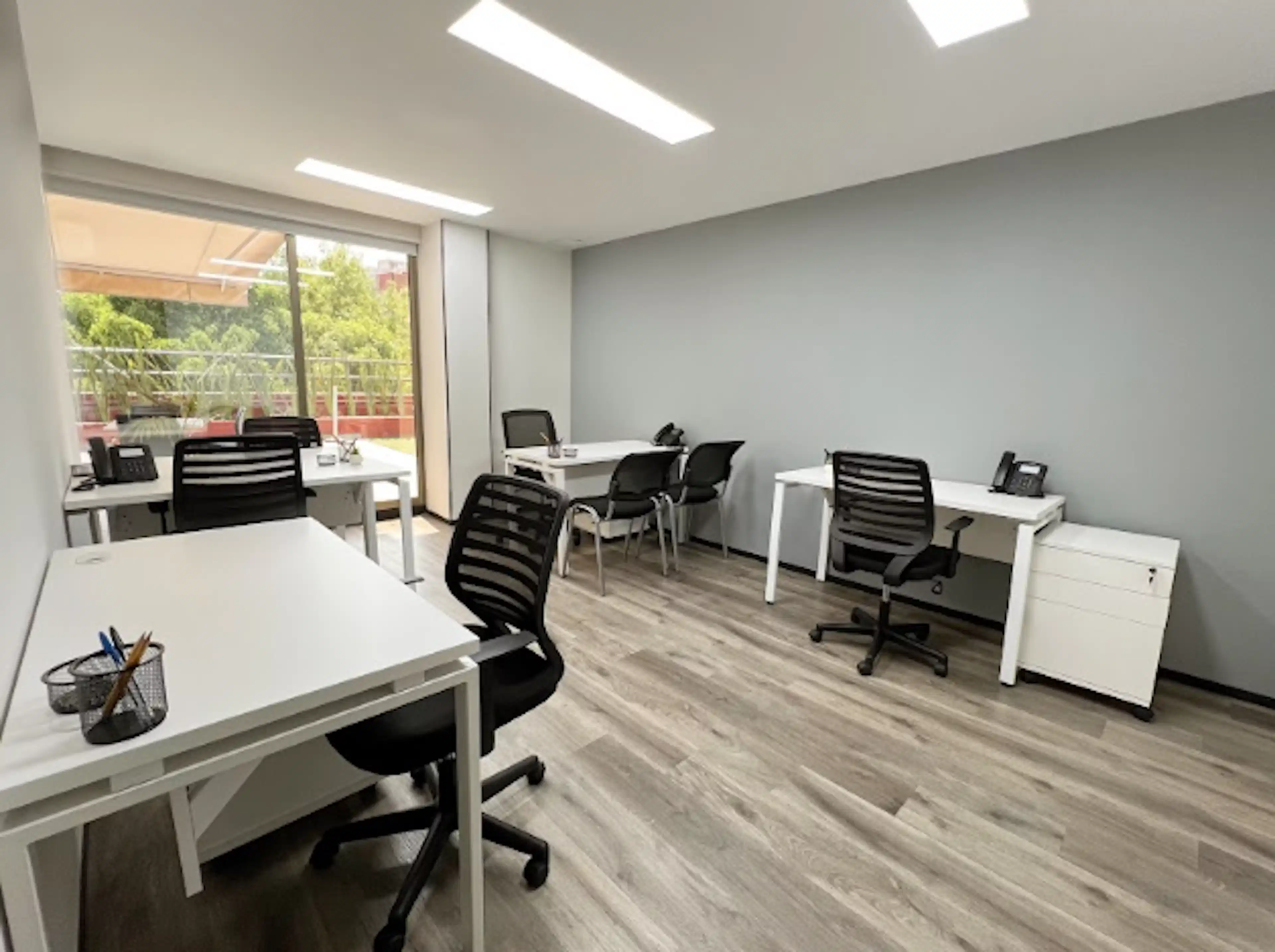 Oficina De 4-6 Personas