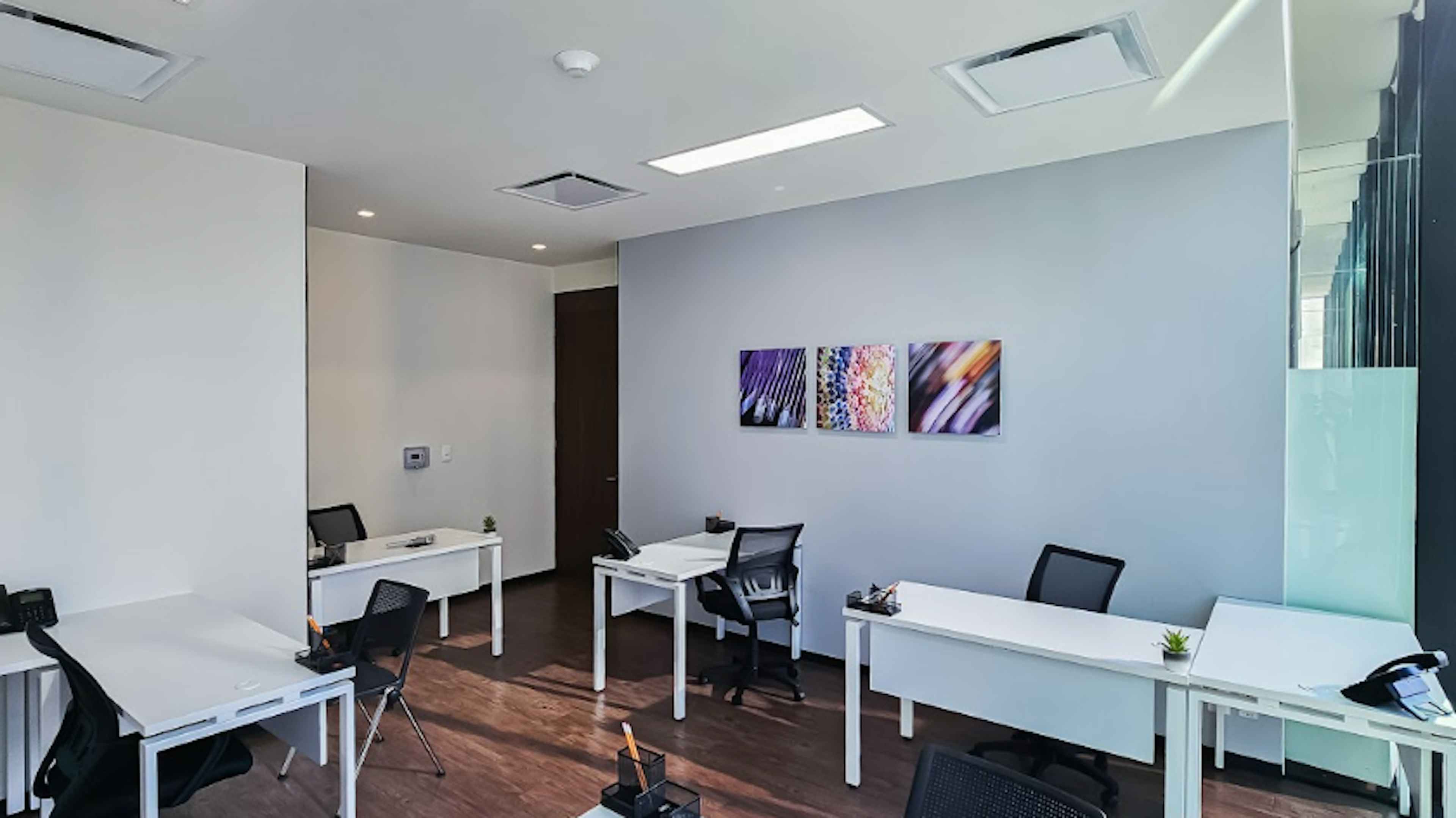 Oficina De 4-6 Personas