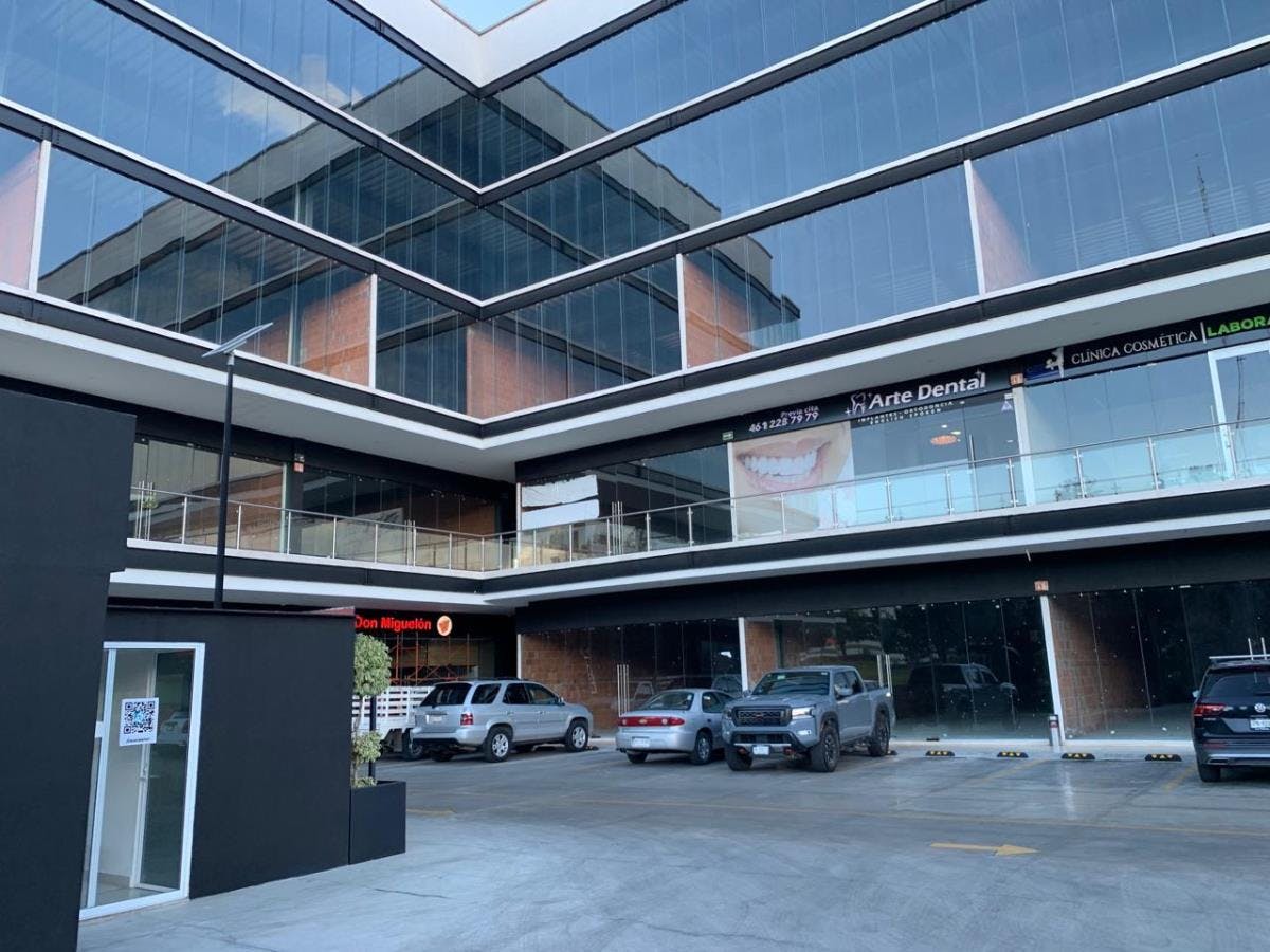 Local Comercial Spot2