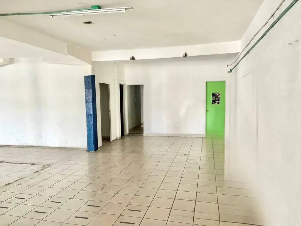 Local Comercial Spot2