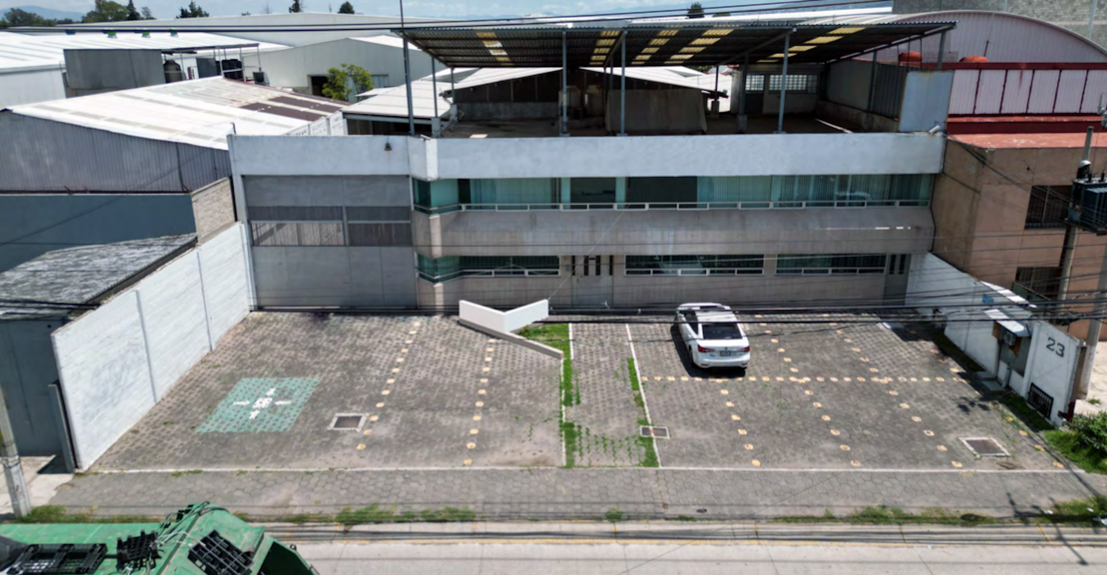 Spot image 0