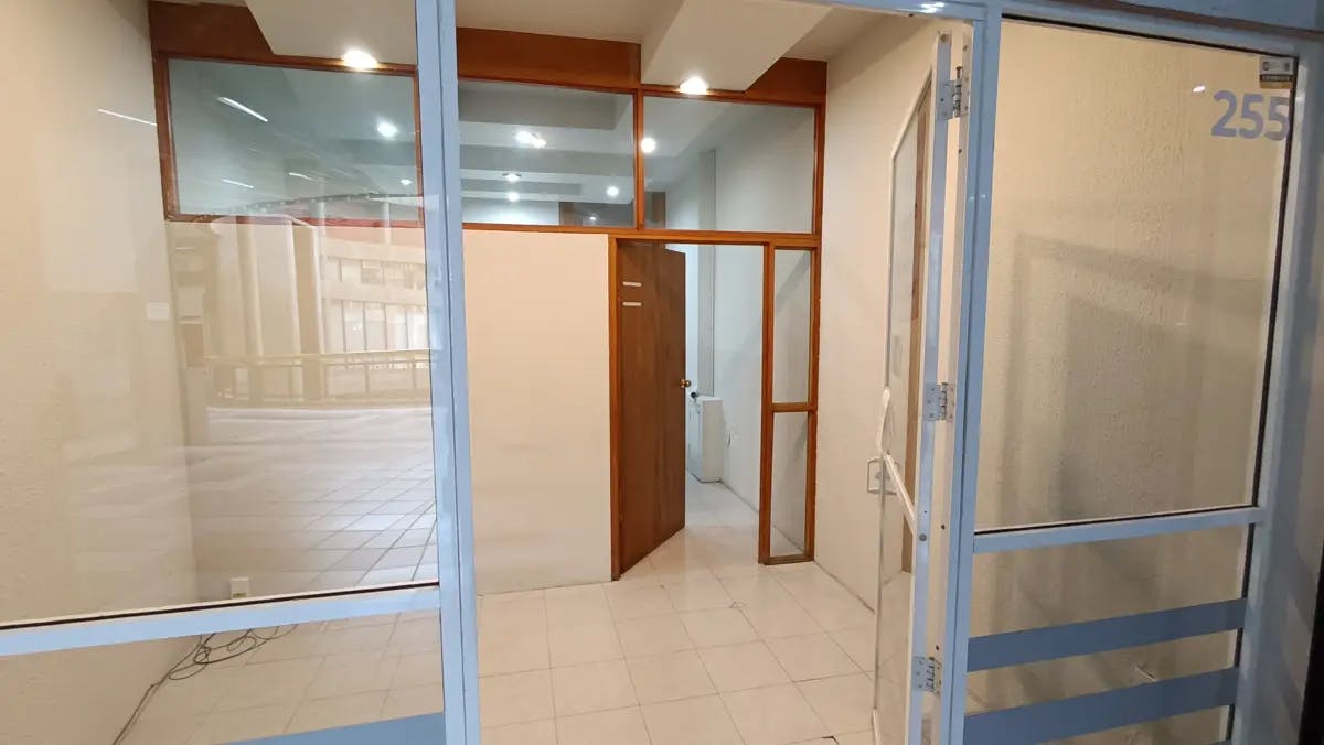 Local Comercial Spot2