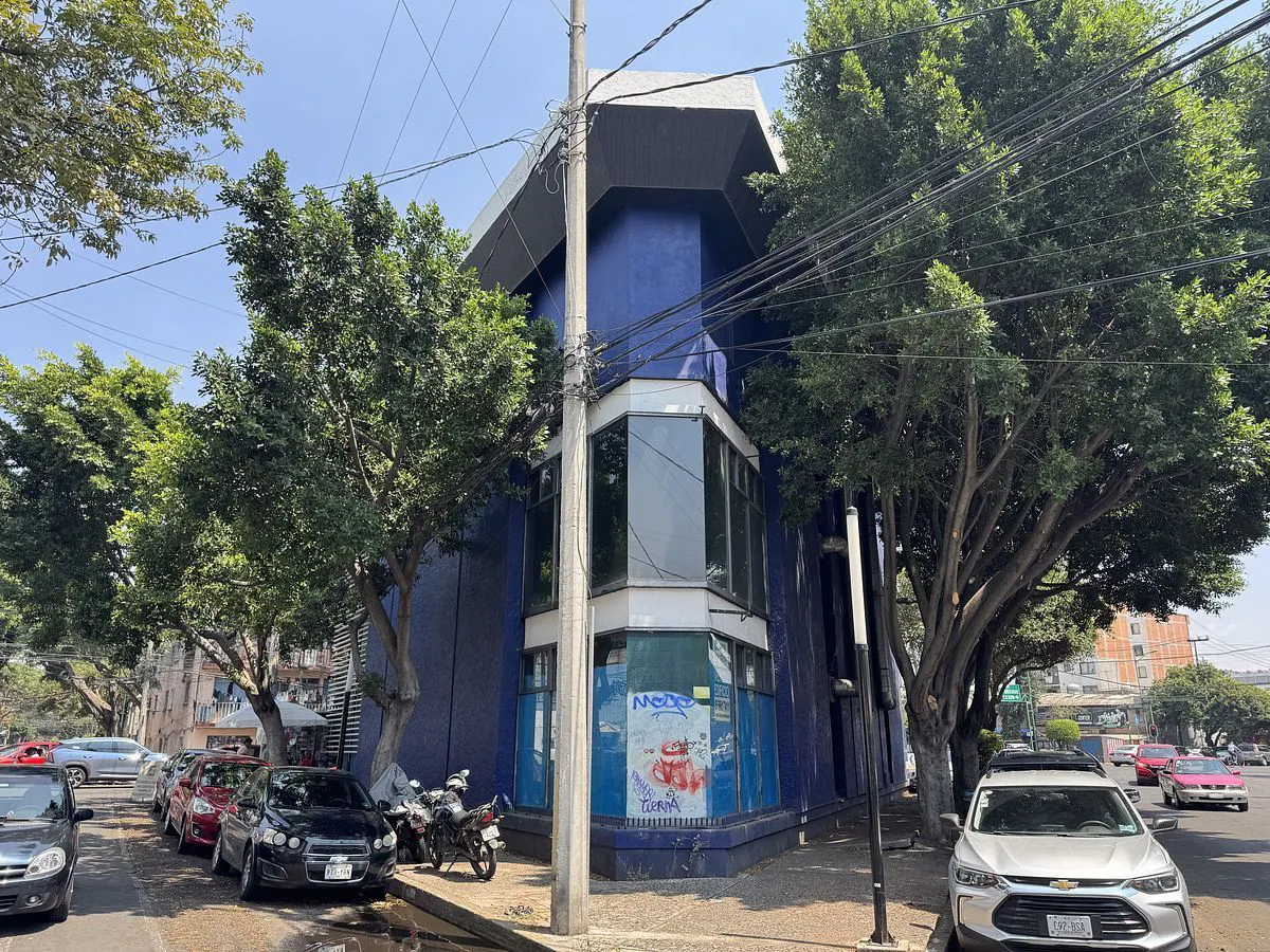 Local Comercial Spot2