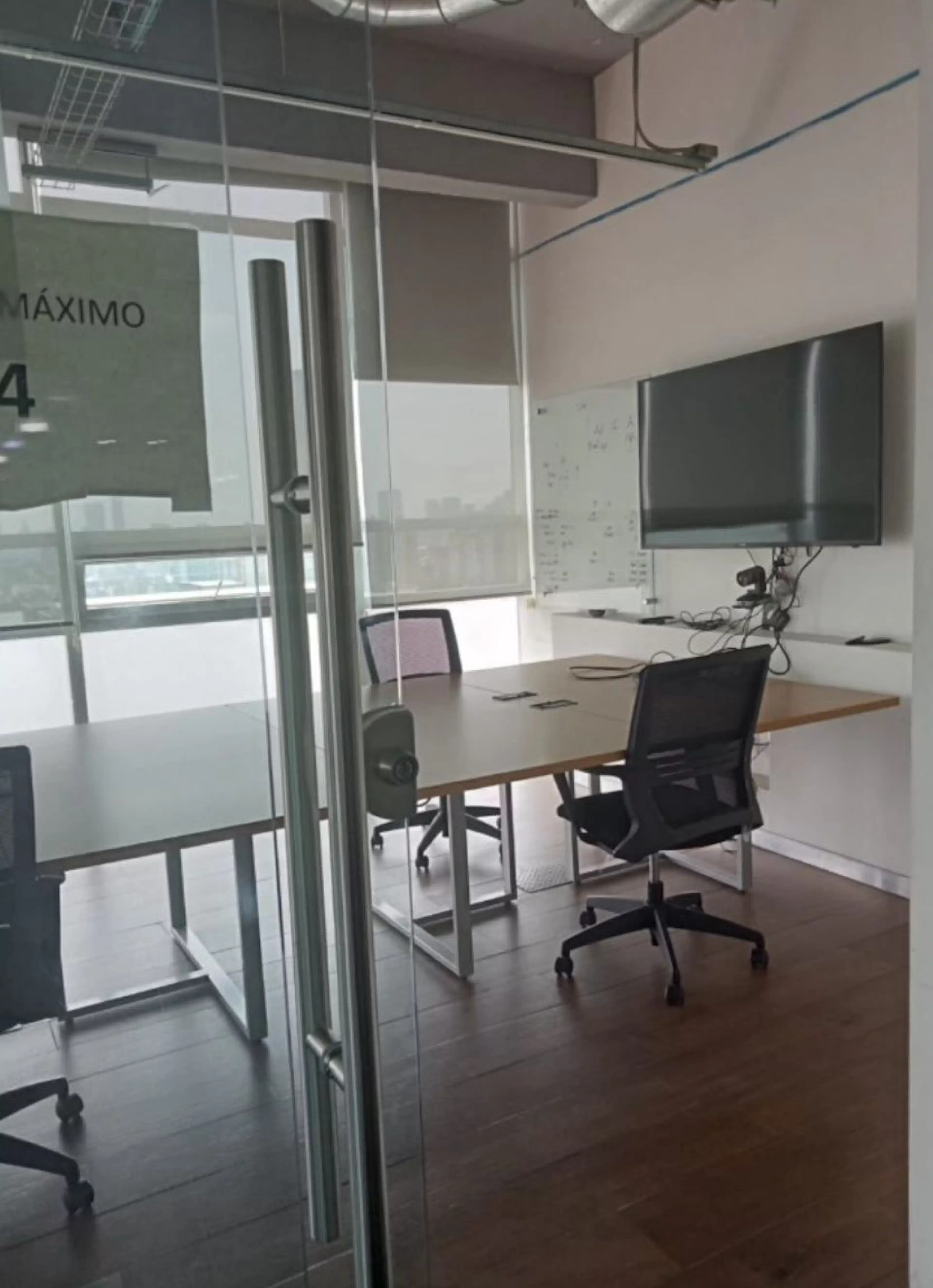 AMPLIAS OFICINAS. COLONIA GRANADA