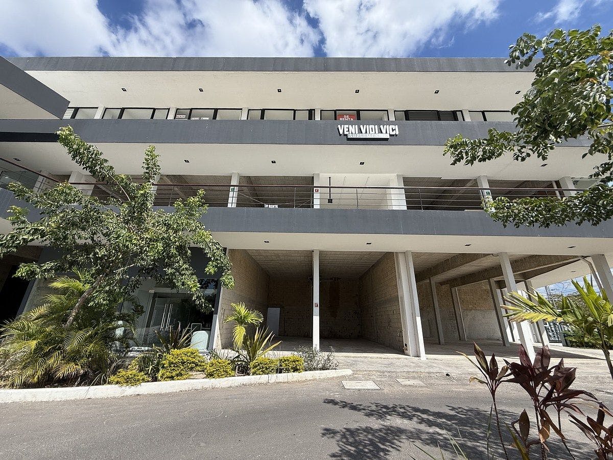 Local Comercial Spot2