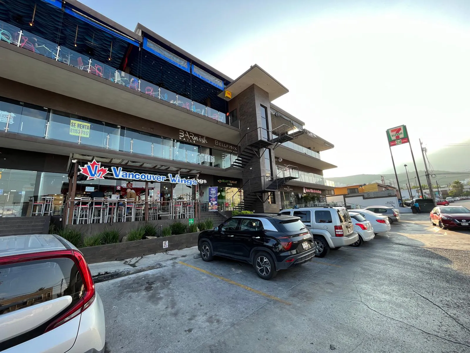 Local Comercial Spot2
