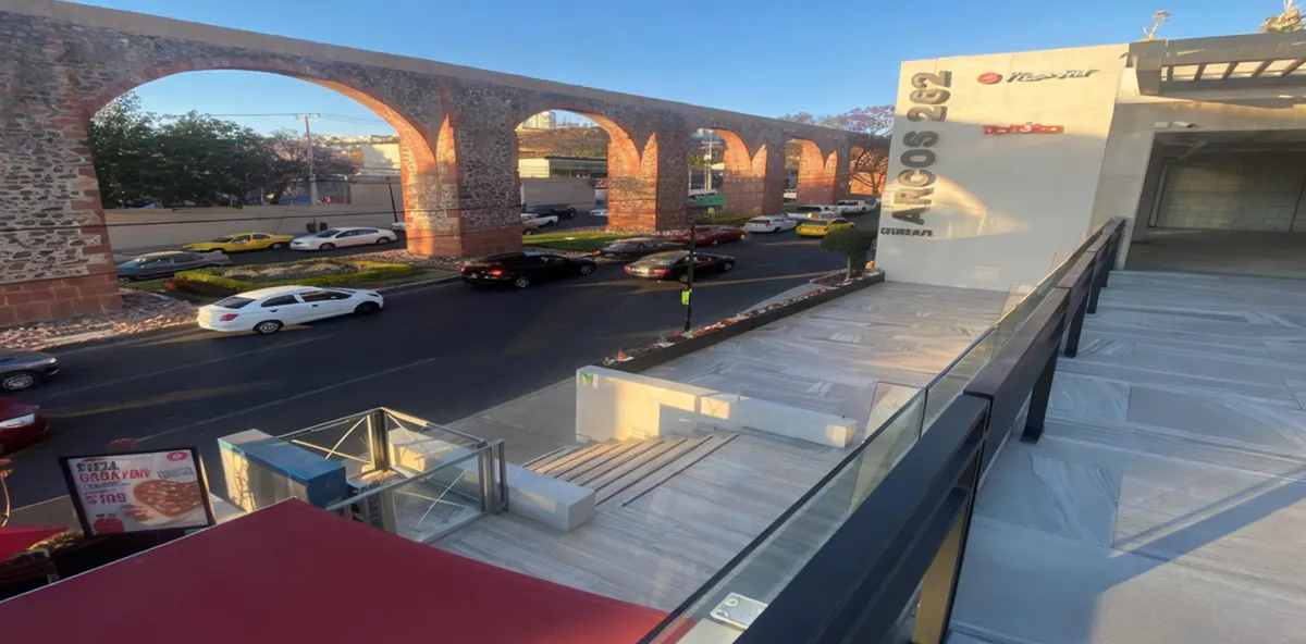 Local Comercial Spot2