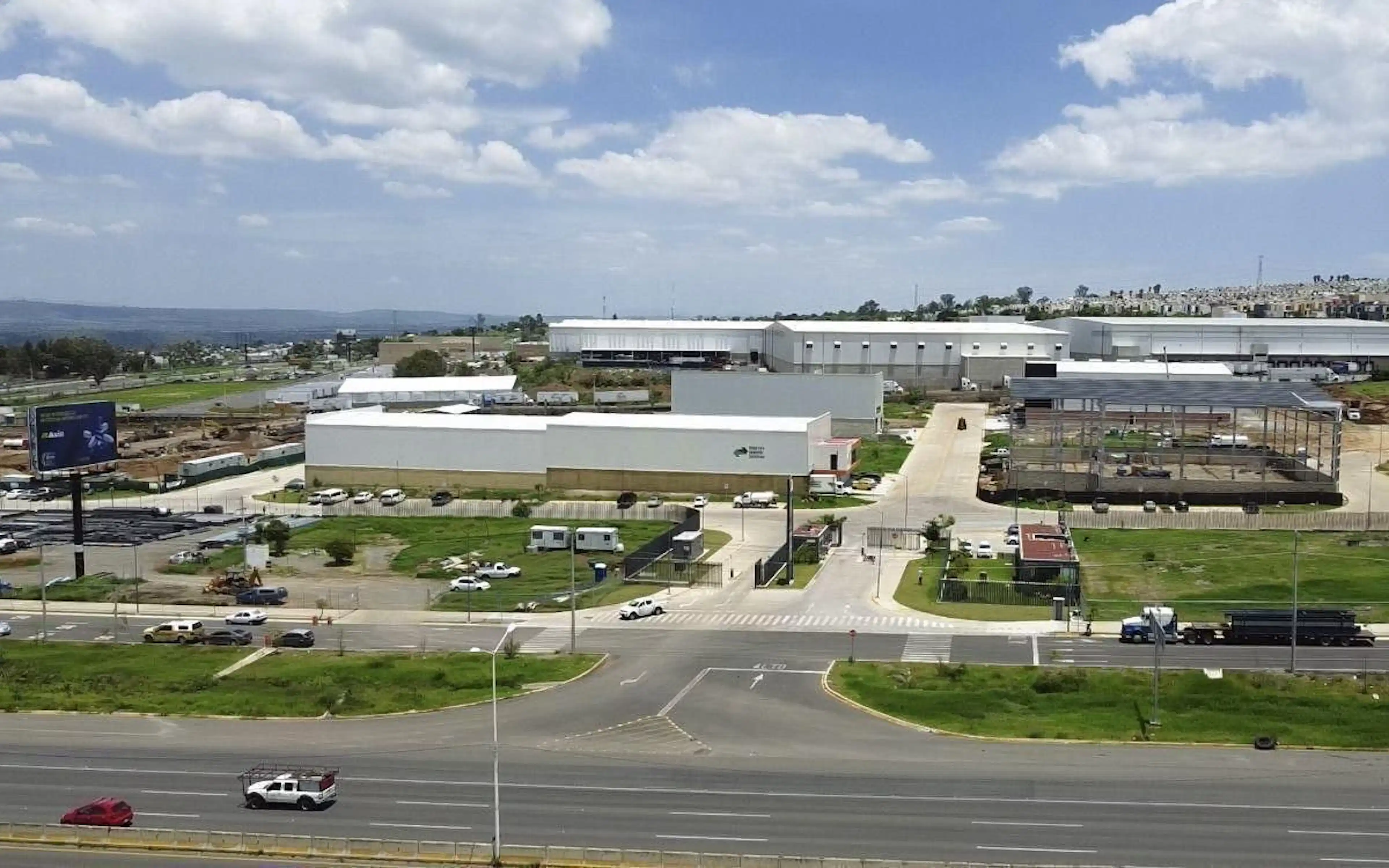 TERRENO INDUSTRIAL EN VENTA EN PERIF. ORIENTE