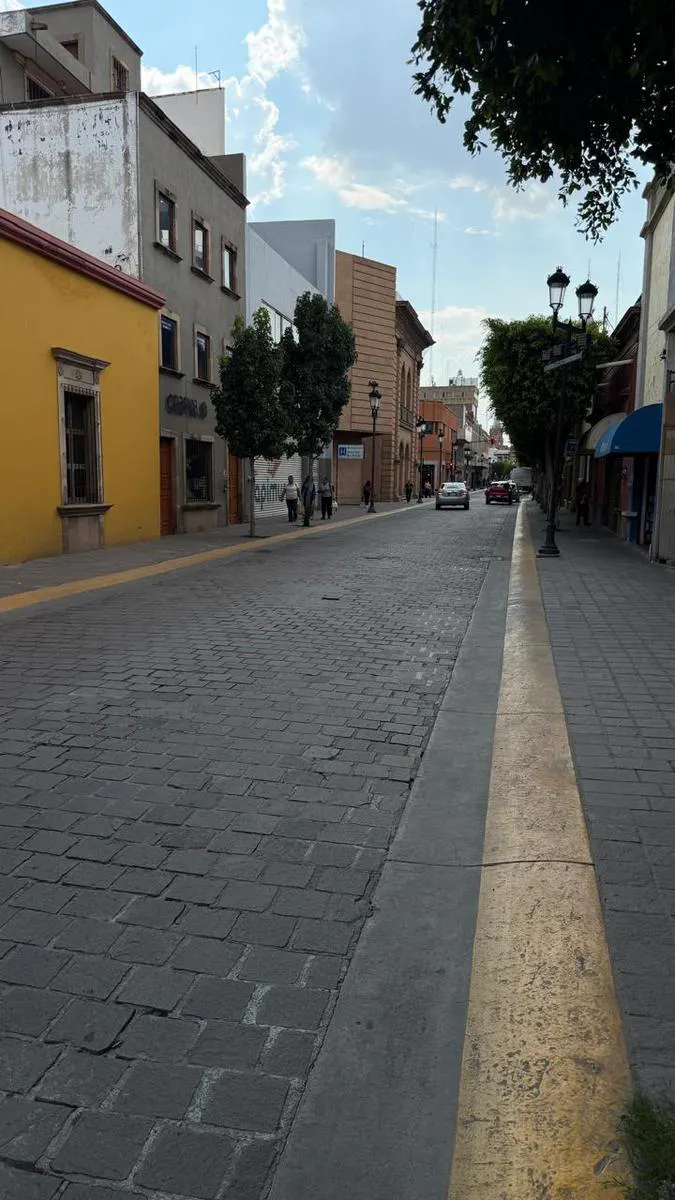 Local Comercial Spot2