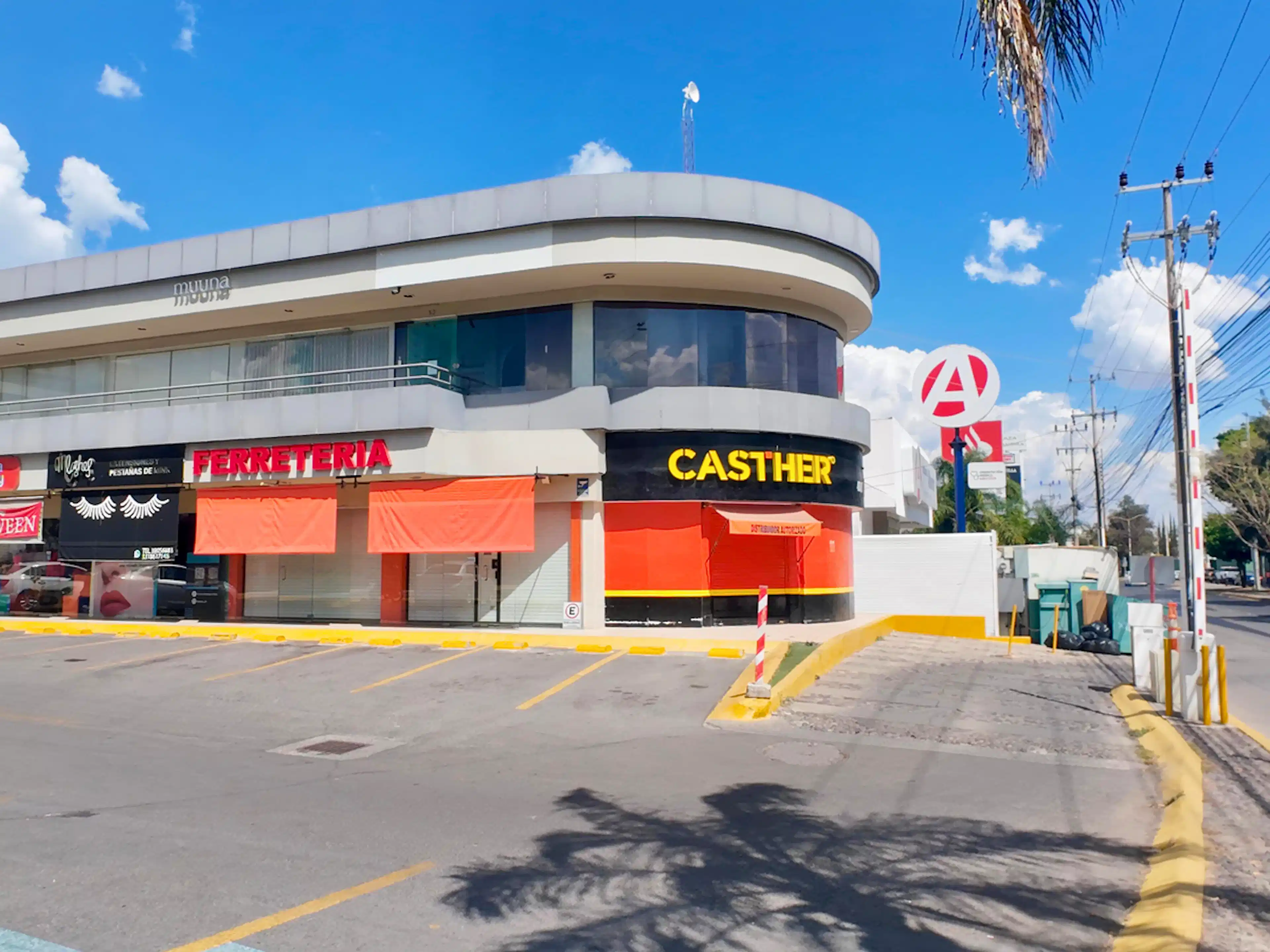 Av. Sta. Margarita Poniente, 4860