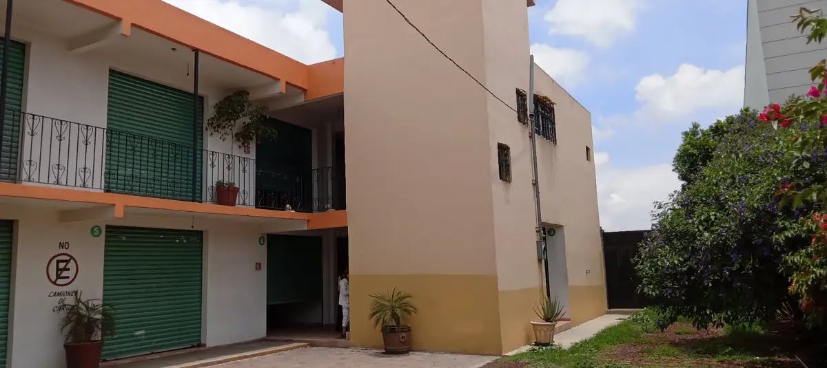 Local Comercial Spot2