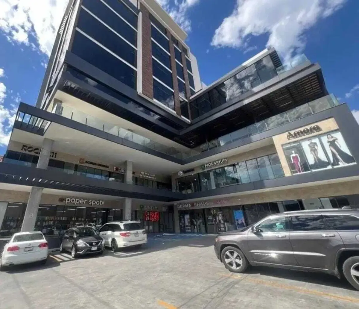 Local Comercial Spot2