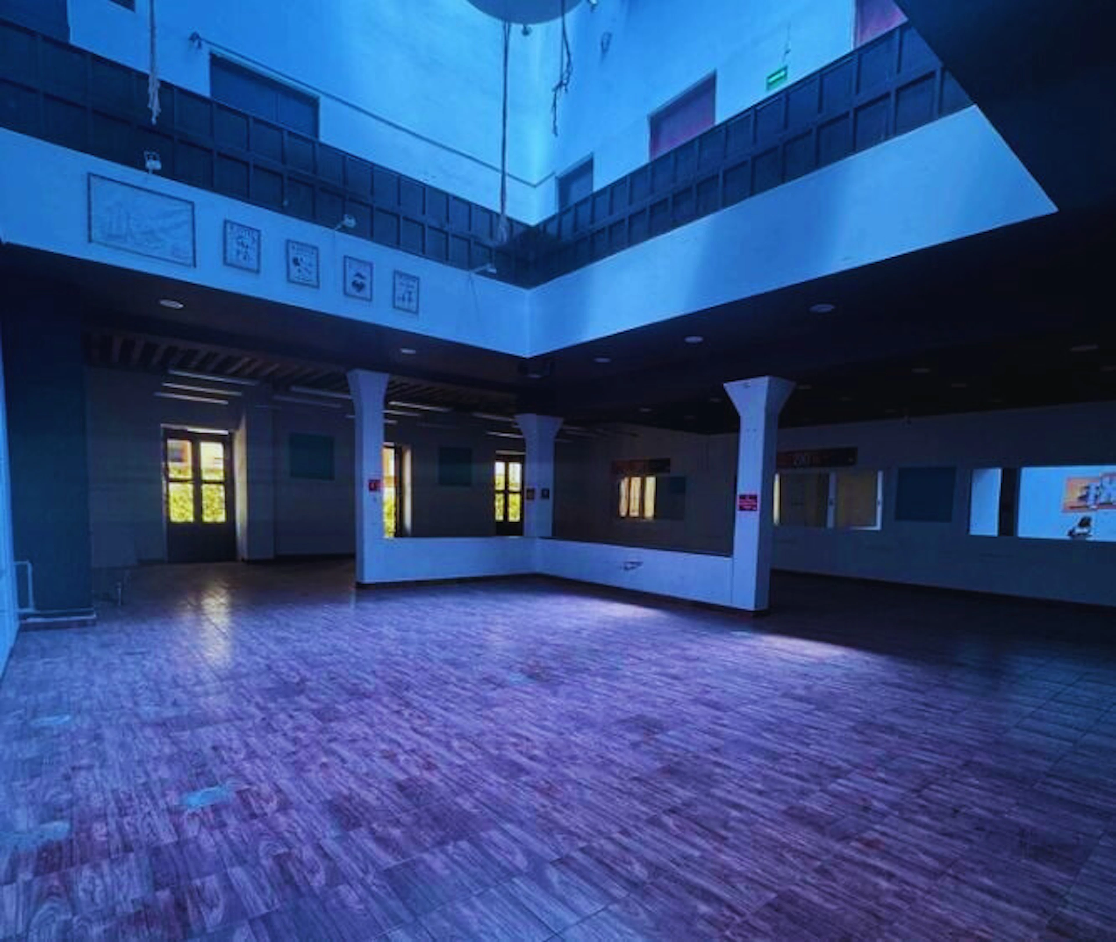 Local Comercial Spot2