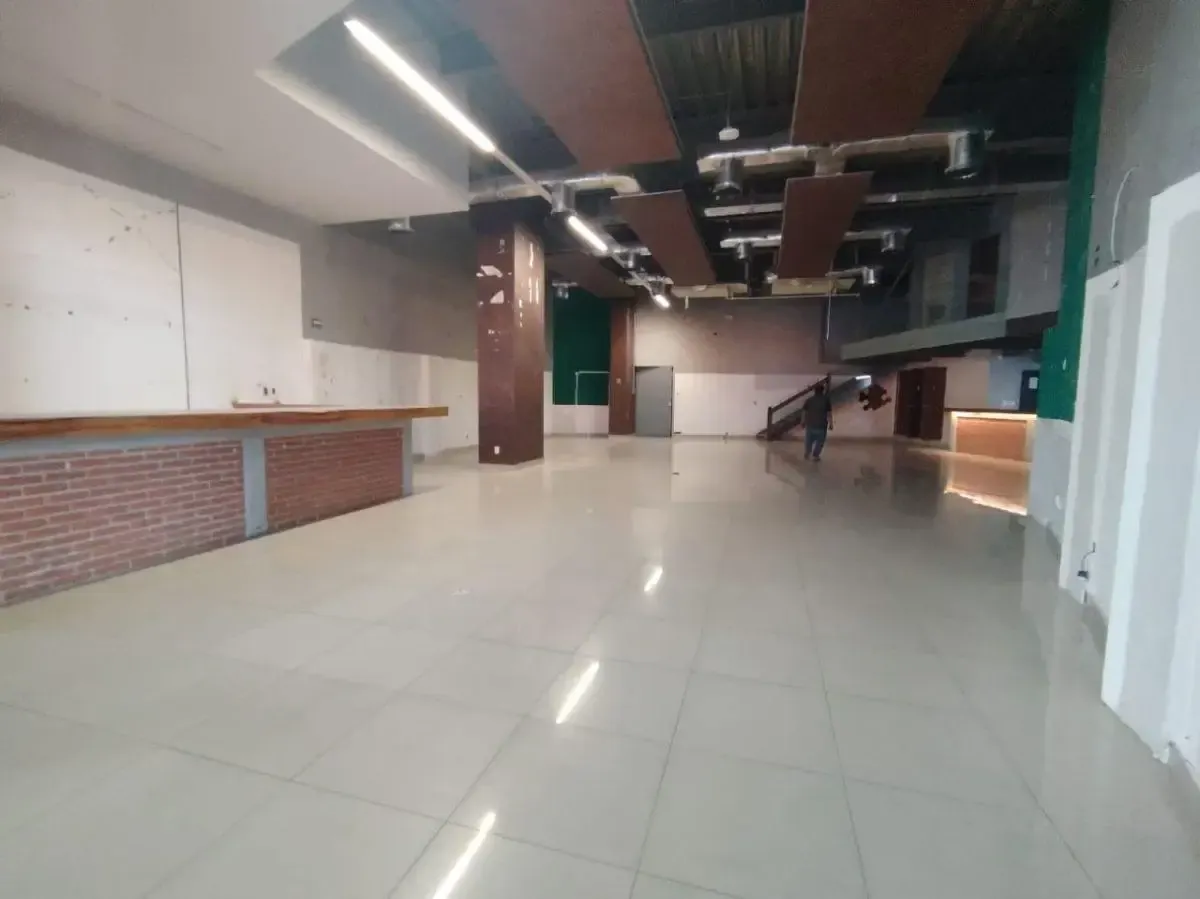 Local Comercial Spot2