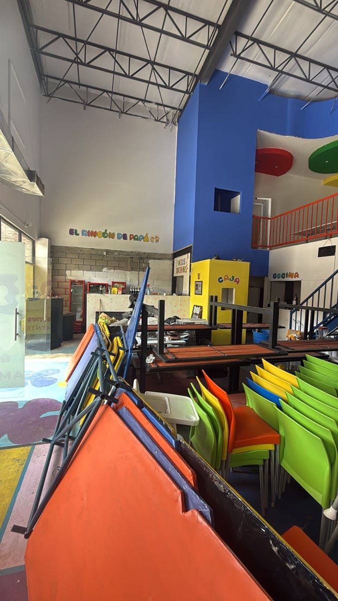 Local Comercial Spot2