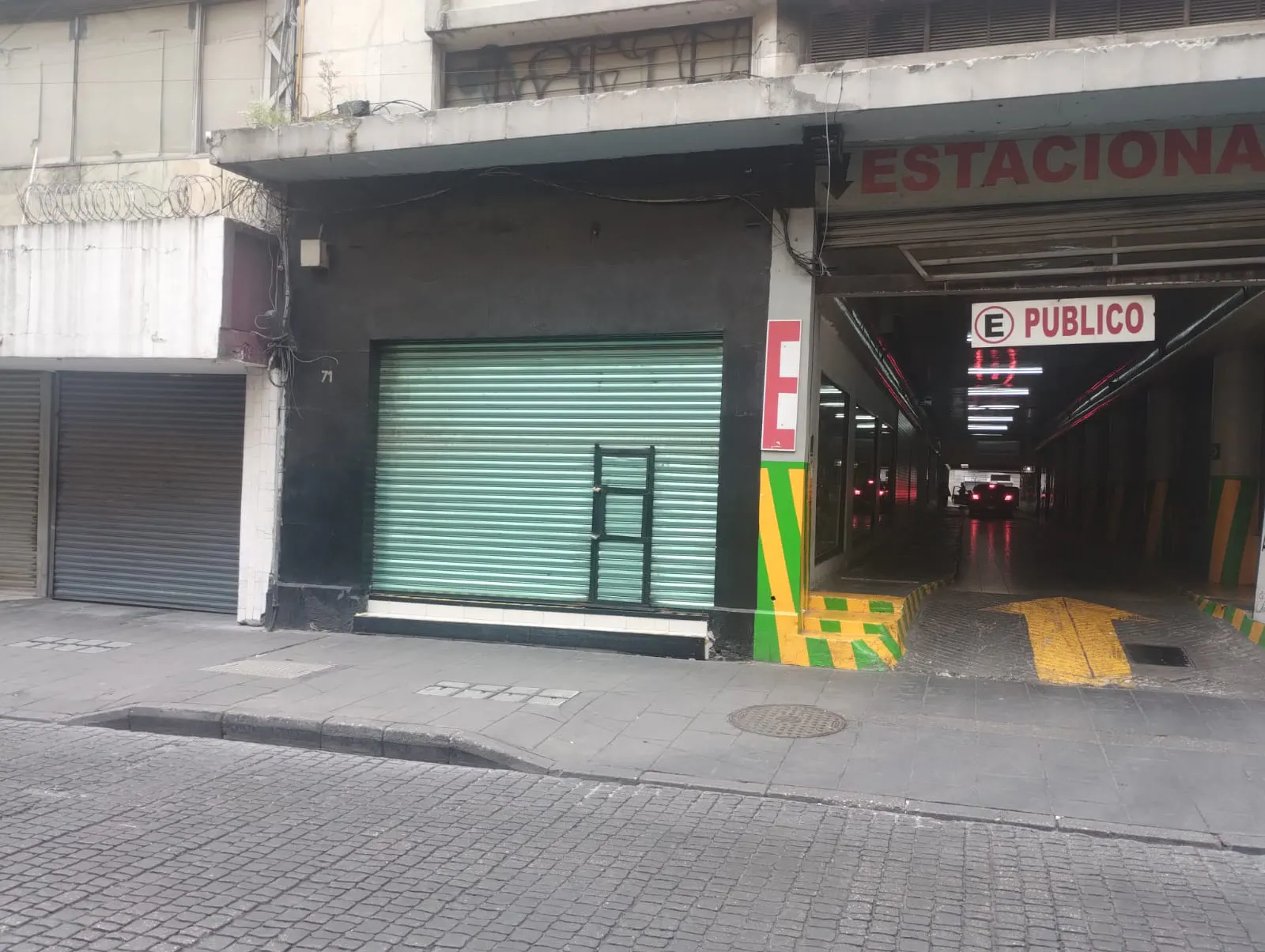 Local Comercial Spot2