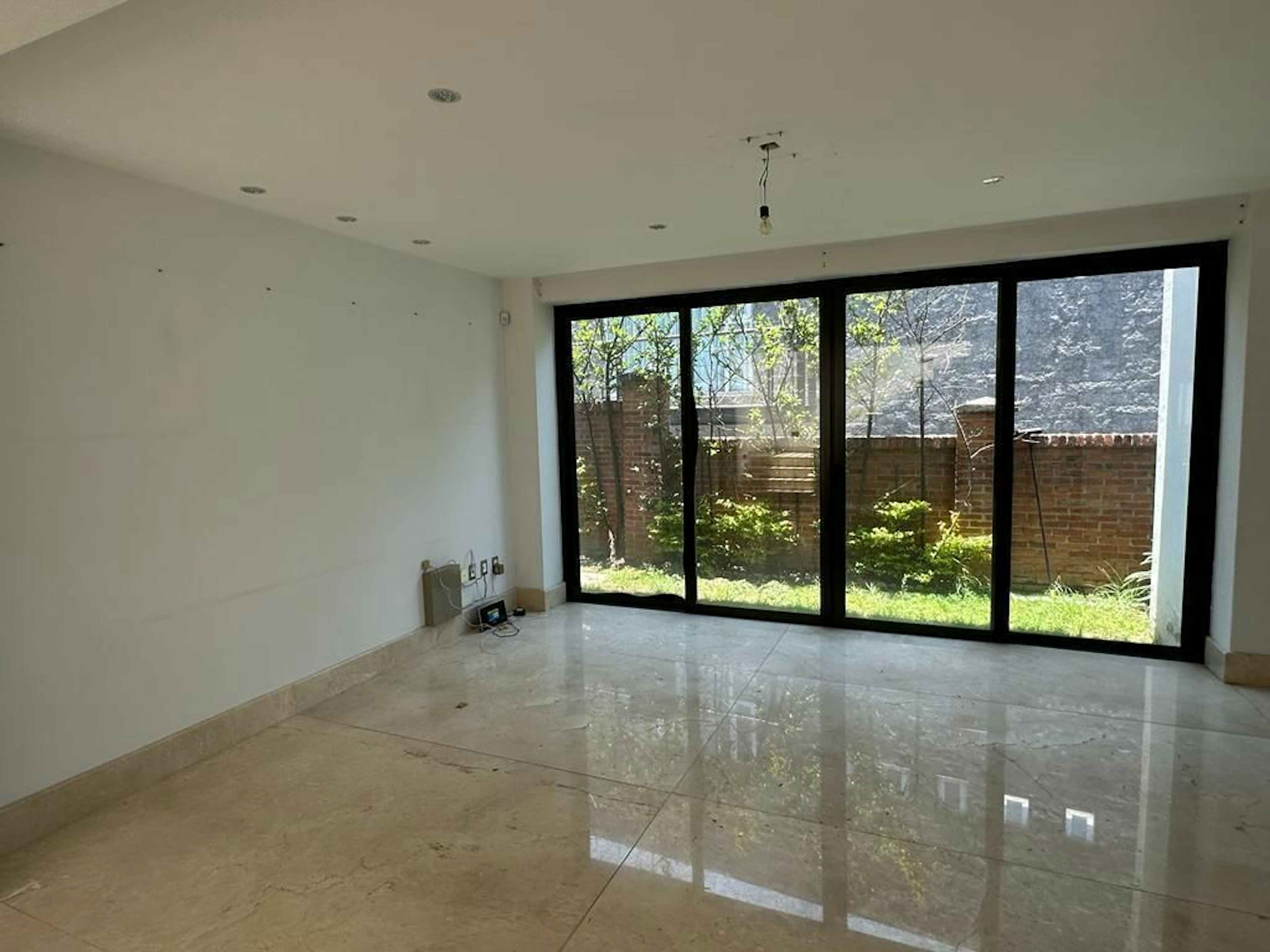 Compra Venta Terreno 642m2 En Exclusivo Condominio Loma Real, Bosque Real