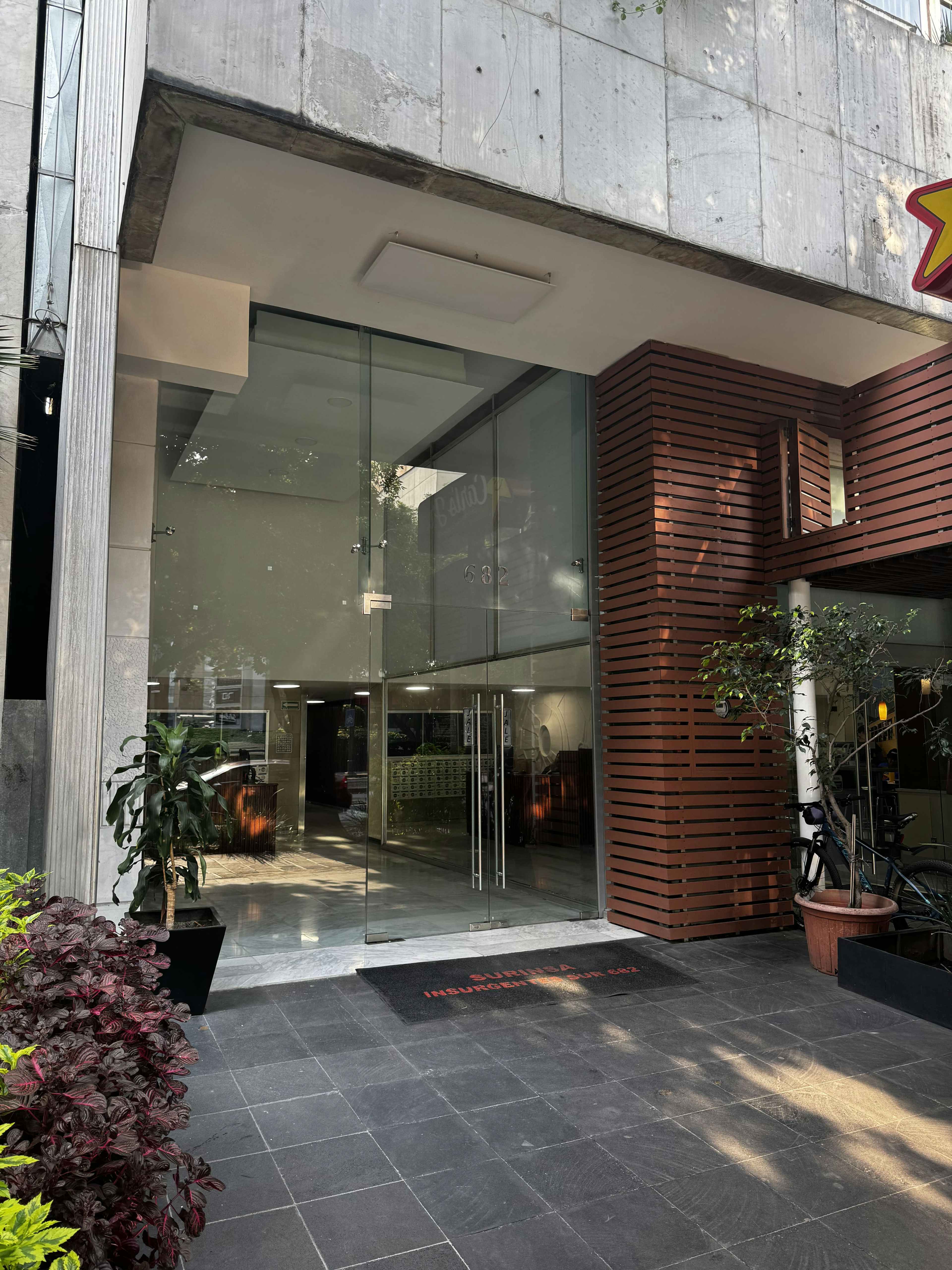 Avenida Insurgentes Sur 682