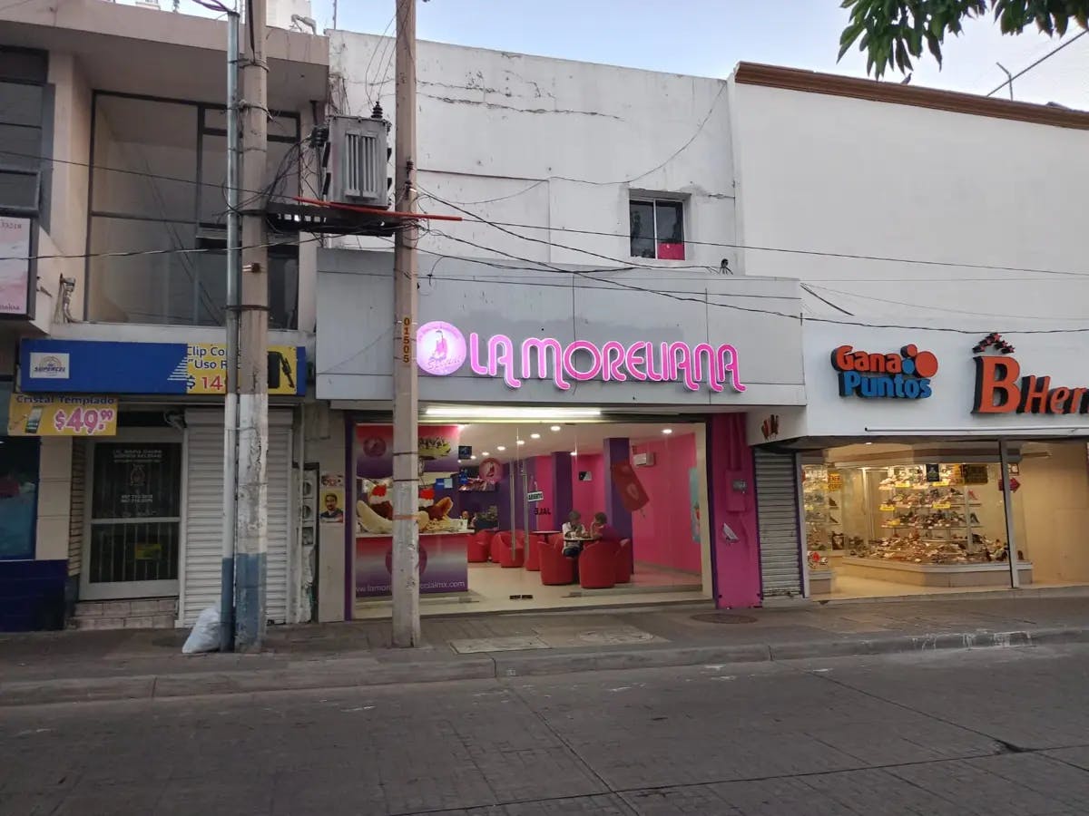 Local Comercial Spot2