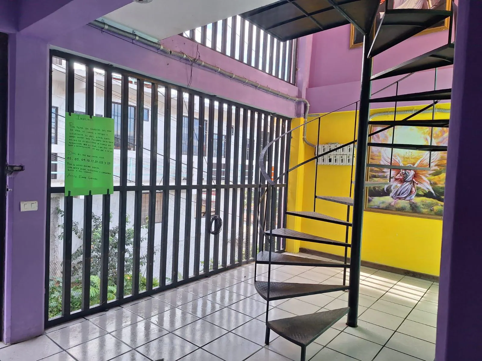 Local Comercial Spot2