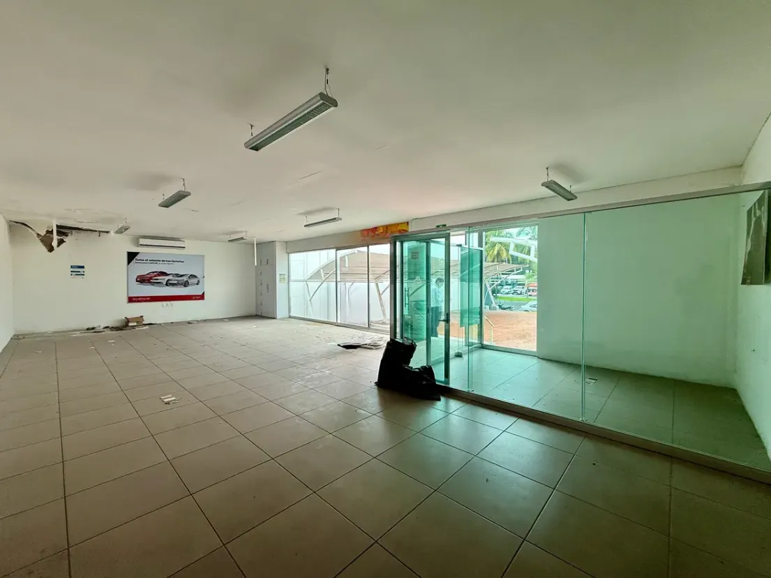 Local Comercial Spot2