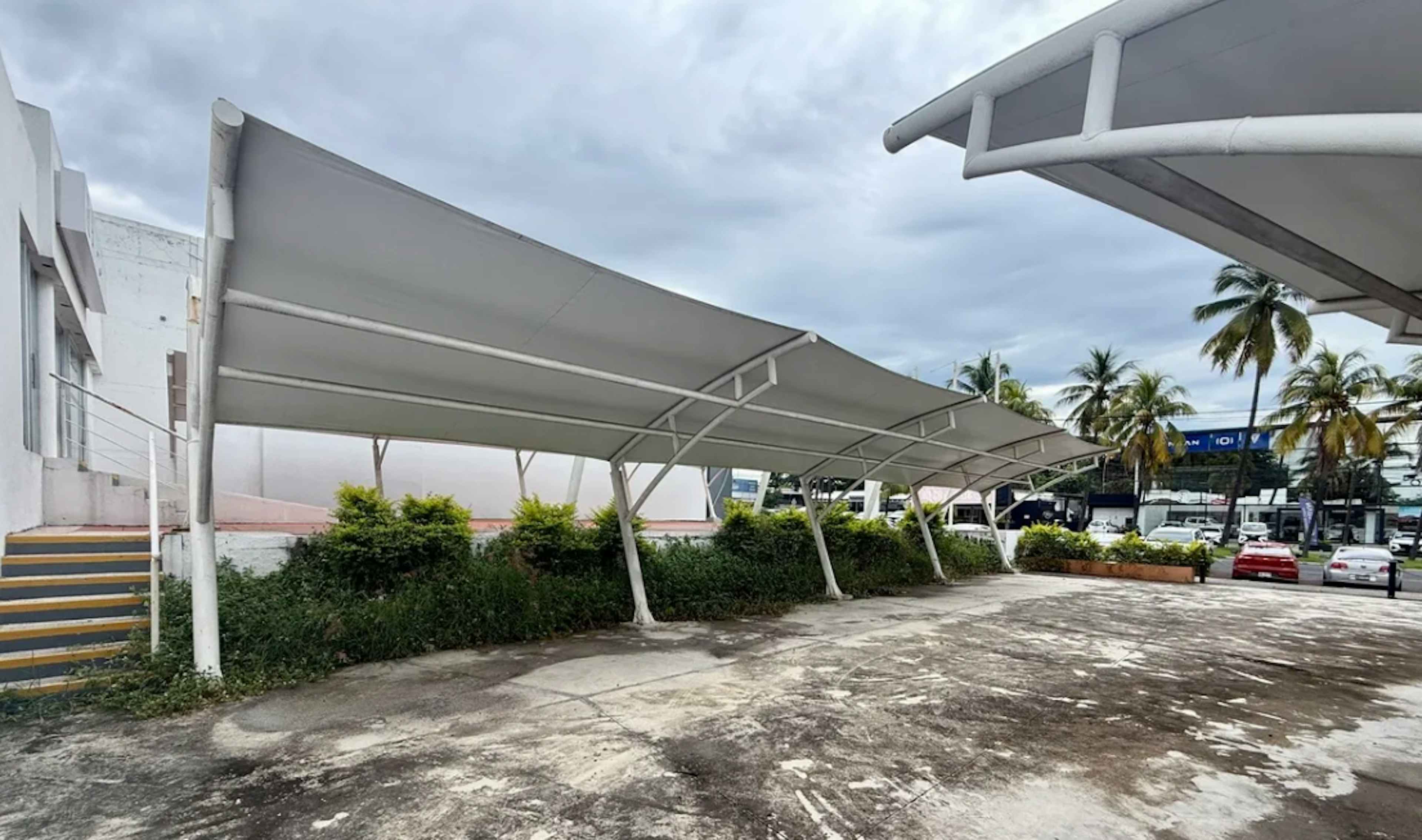 Boulevard Licenciado Carlos De La Madrid Béjar