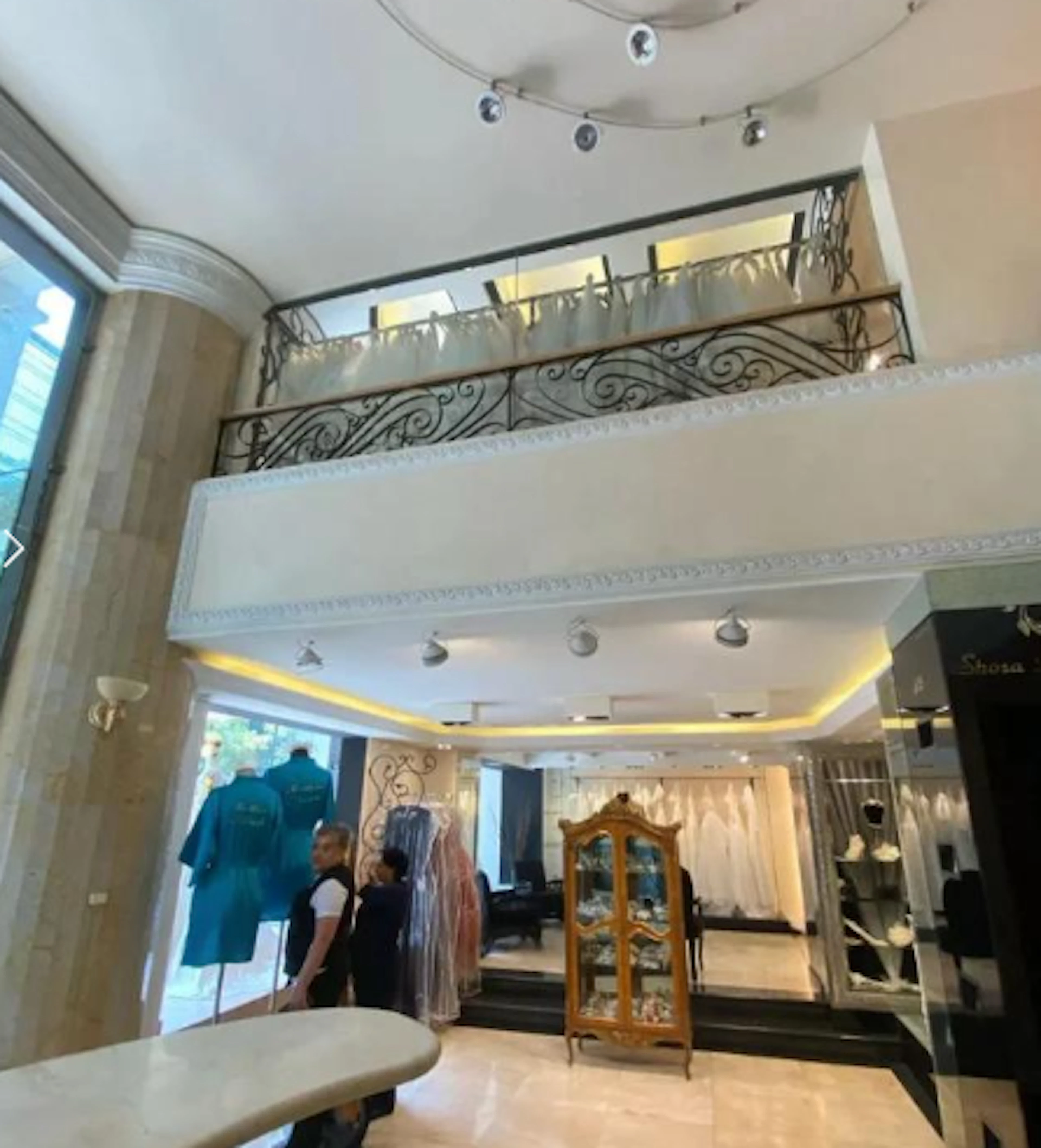 Local Comercial Spot2