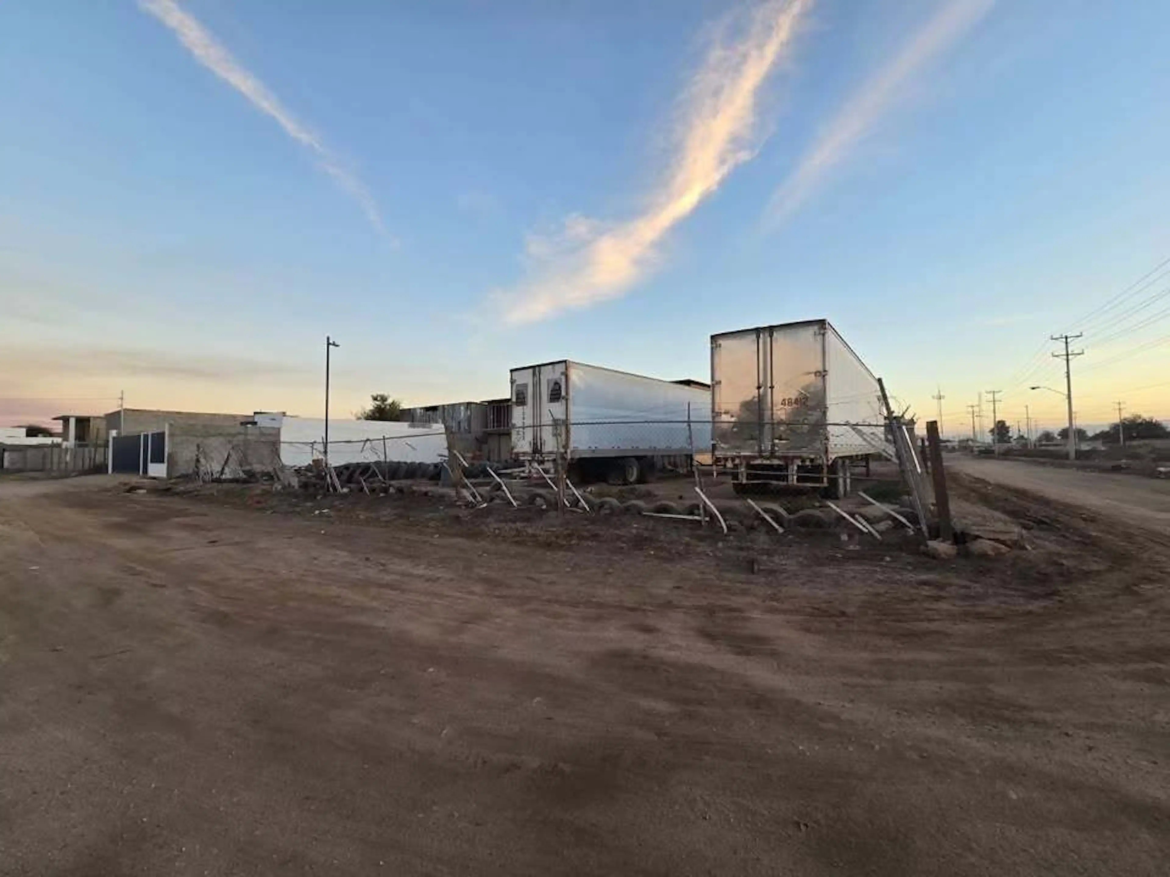 ¡Se vende 3 terrenos en Lomas De Abasolo (Mexicali, B.C.)!