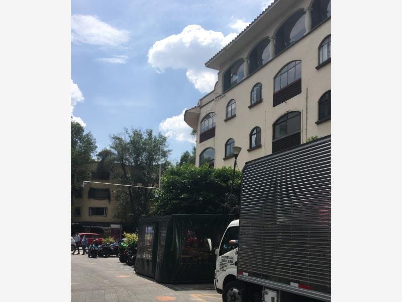 Local Comercial Spot2