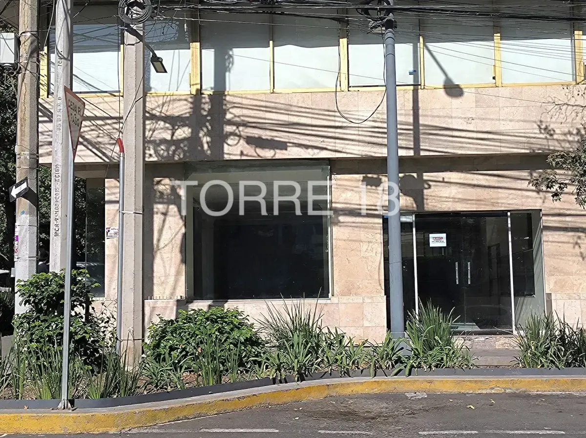 Local Comercial Spot2