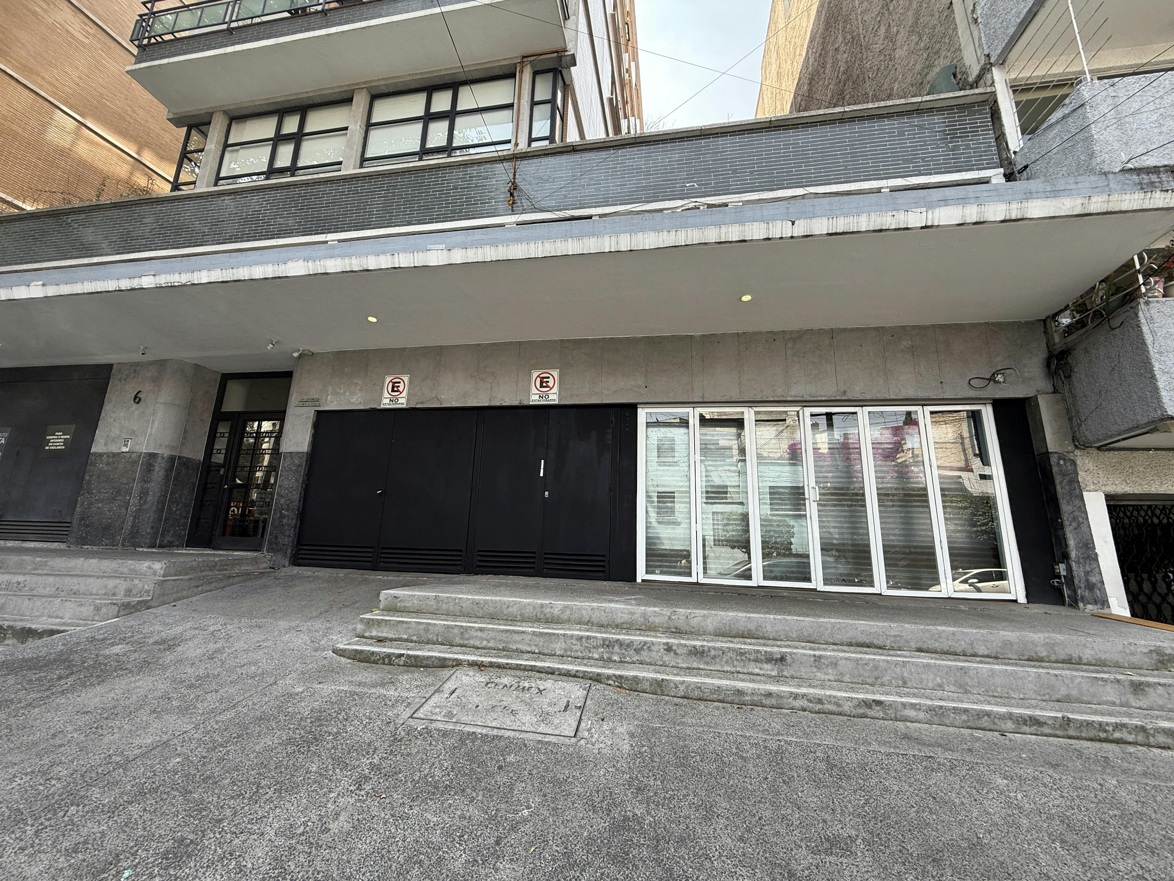 Local Comercial Spot2