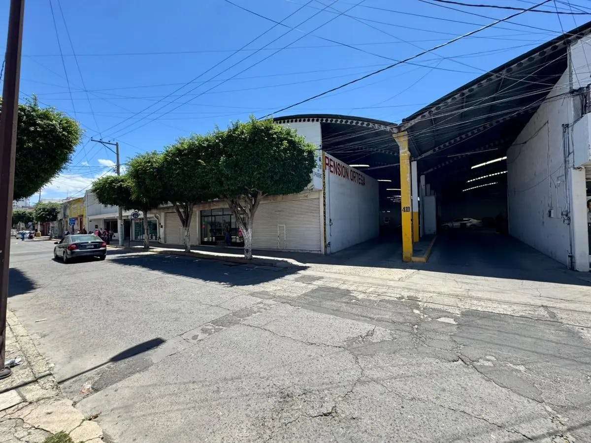 Local Comercial Spot2