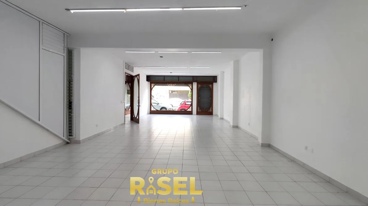 Local Comercial Spot2