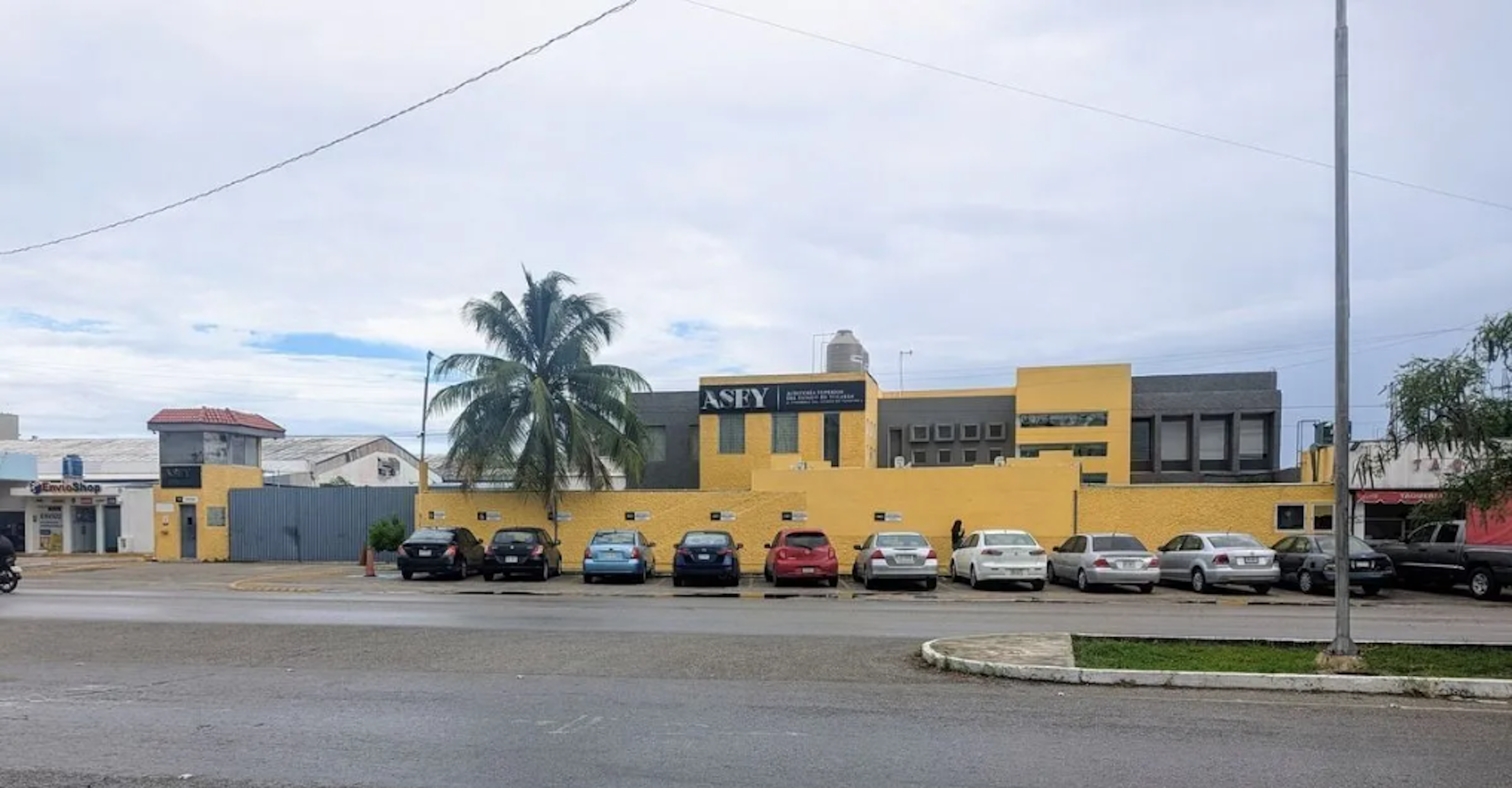 Spot image 0