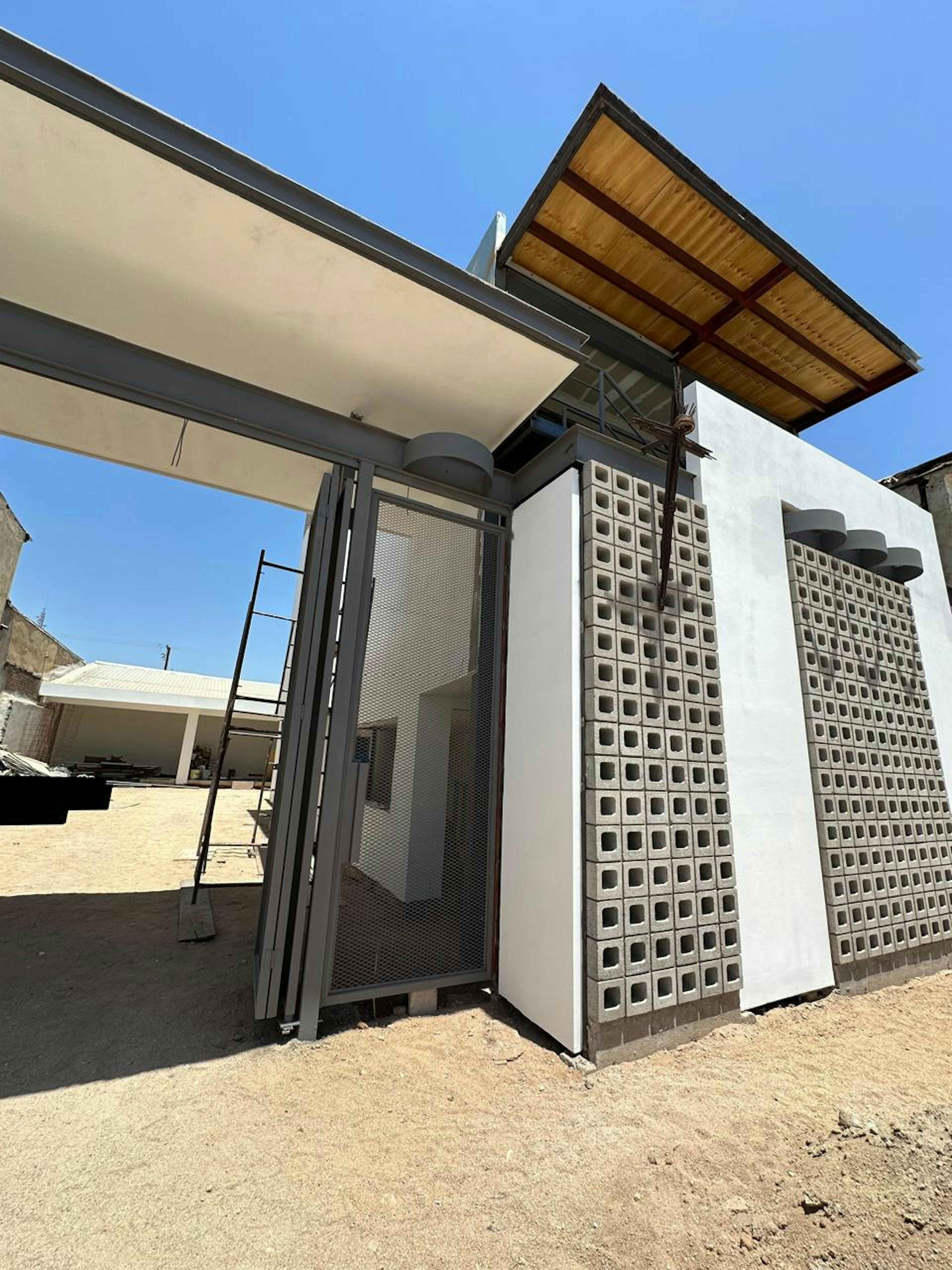 Edificio Consultorios Medicos Romo