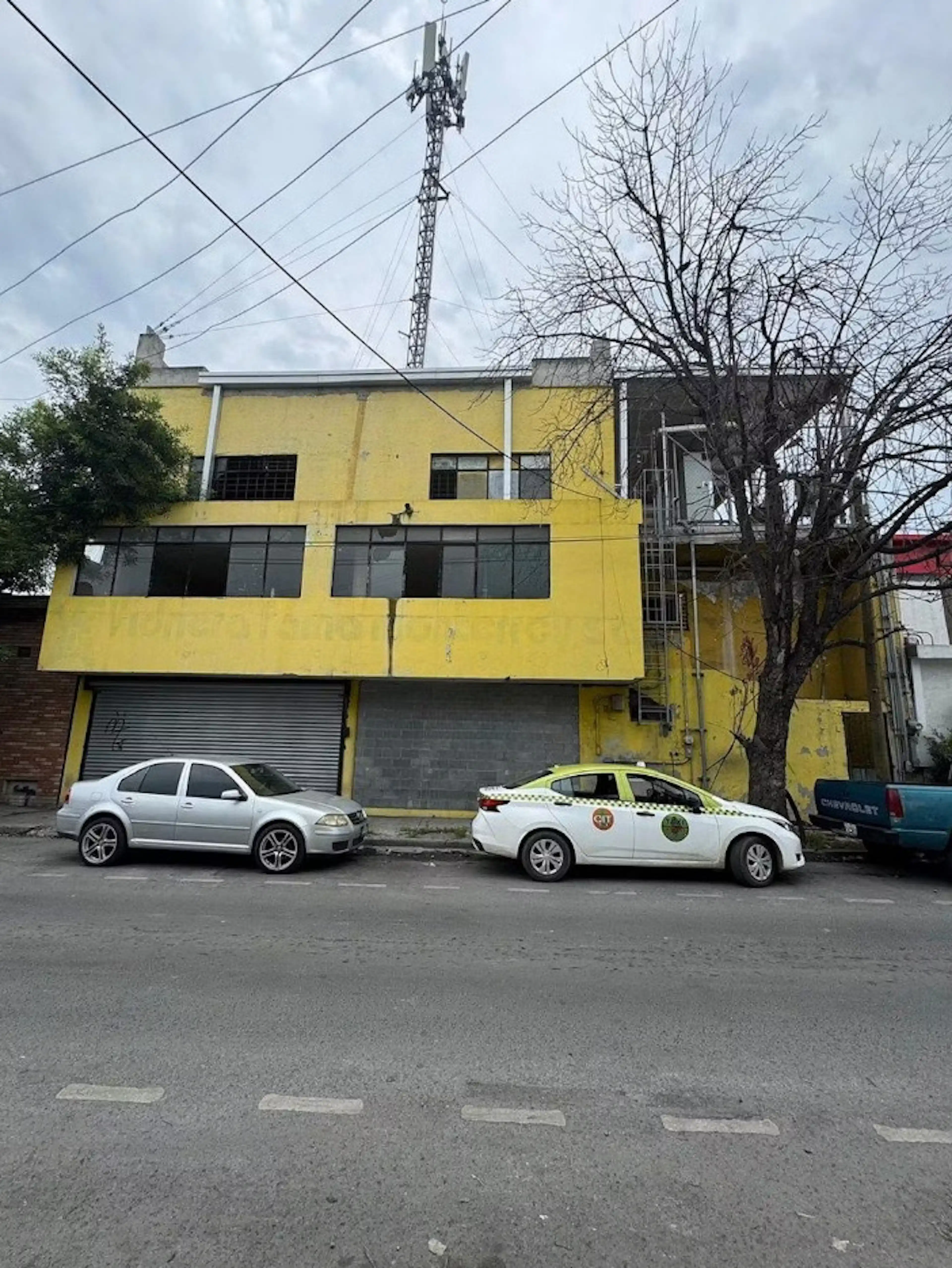 Av. Eugenio Garza Sada