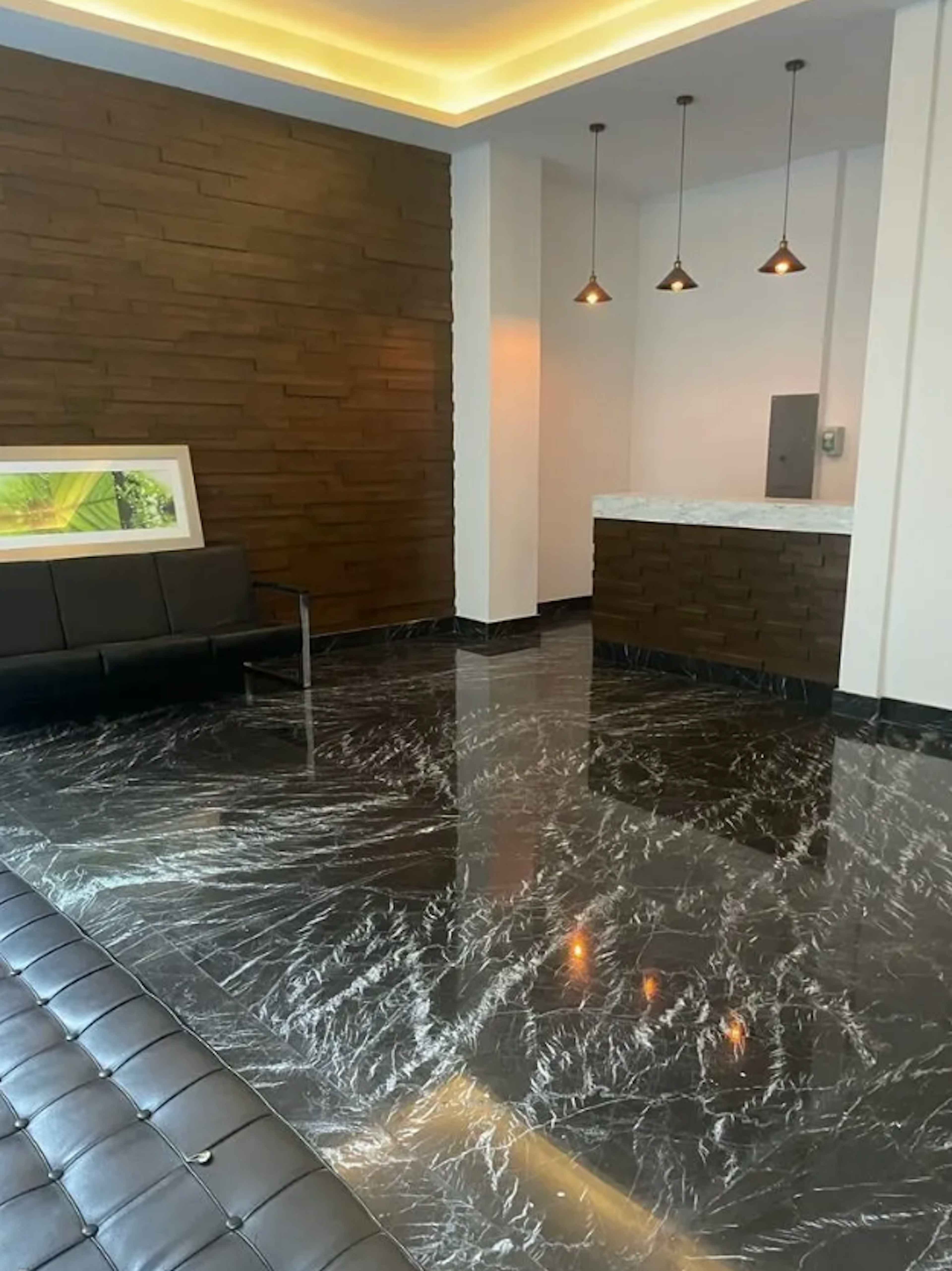 Avenida Paseo De Las Palmas