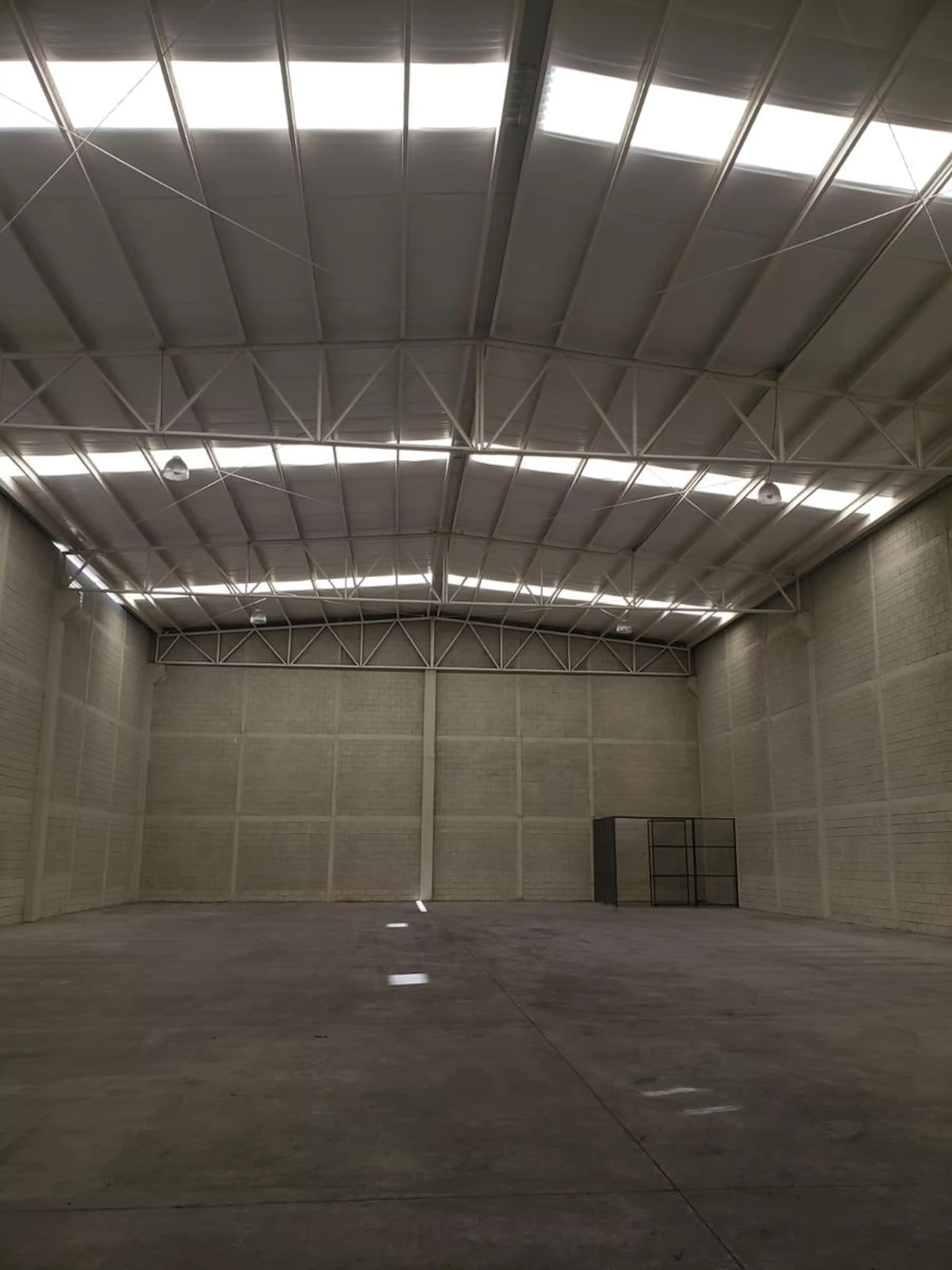 Bodega En Renta 1020 Metros En Parque Santa Catarina Nuevo Leon S/N