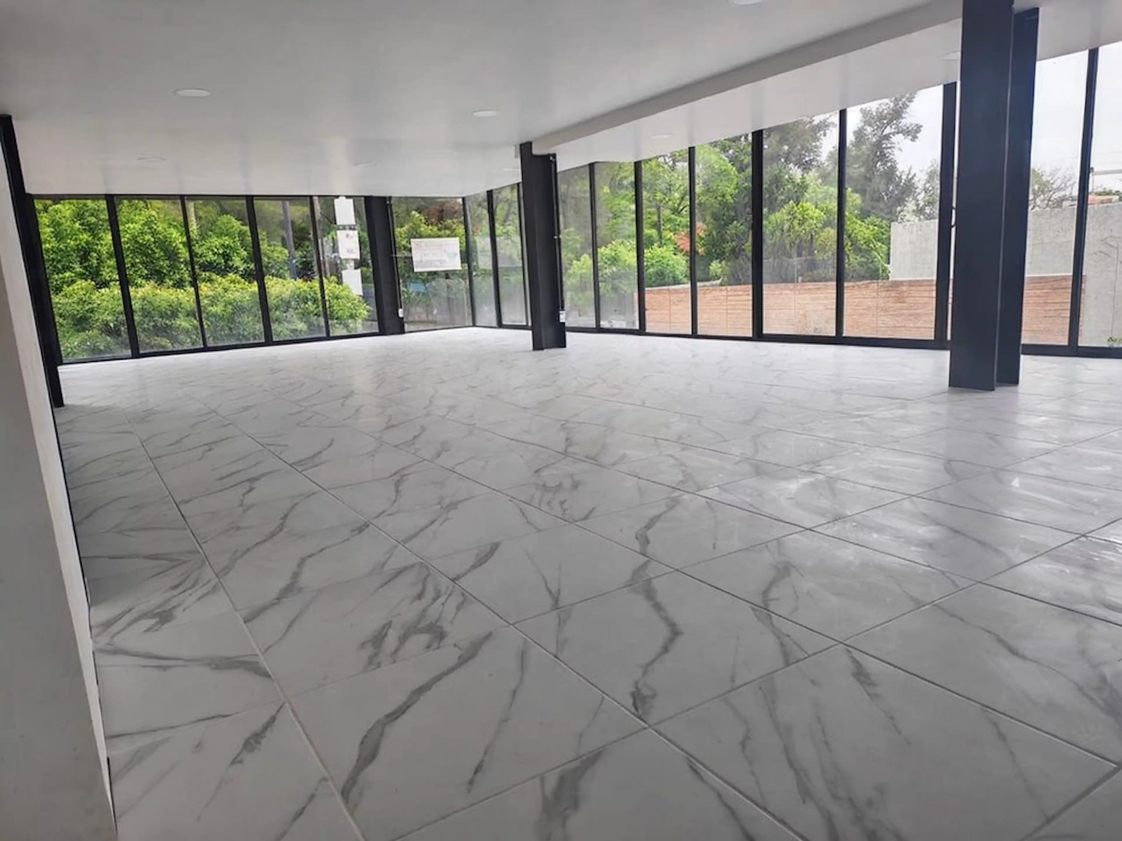OFICINA AMPLIA EN RENTA TORRE ALAMEDA CENTRAL CELAYA