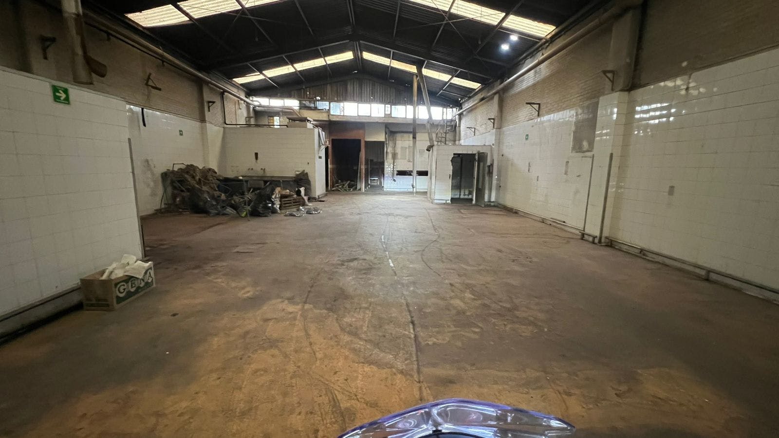 Local Comercial Spot2