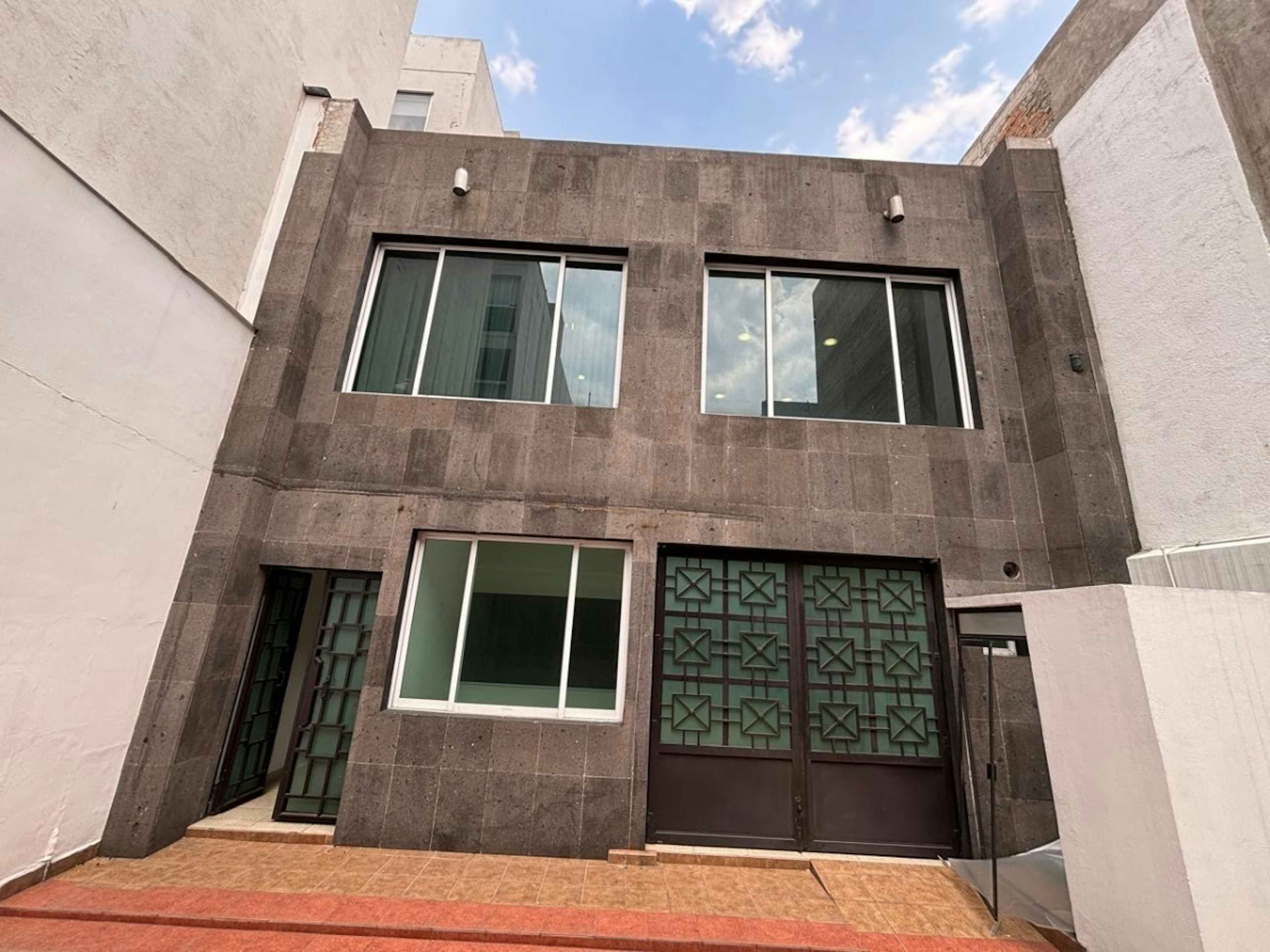 Nicolás San Juan 840