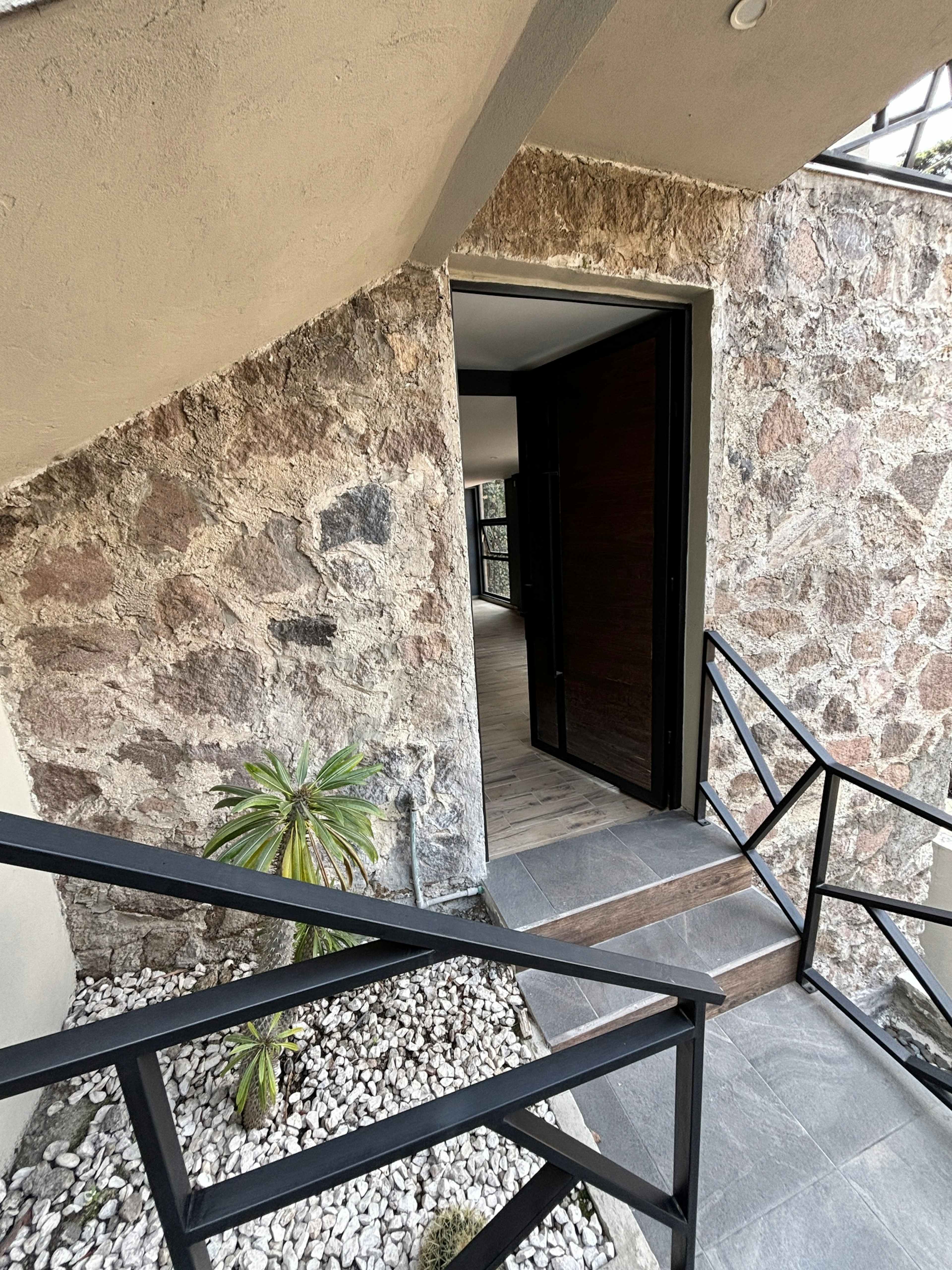 Avenida Fuente De Los Leones