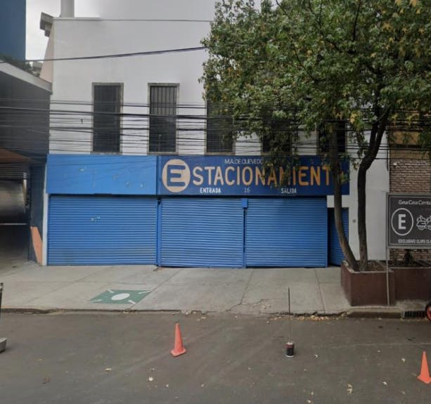 Local Comercial Spot2