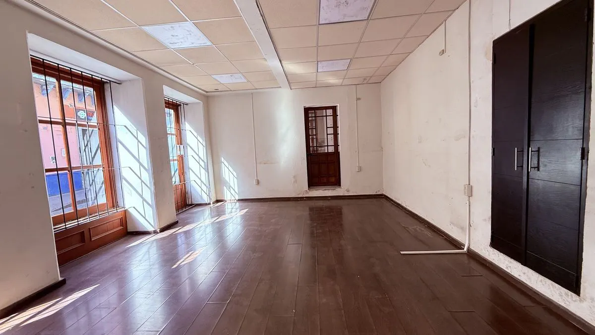 Local Comercial Spot2