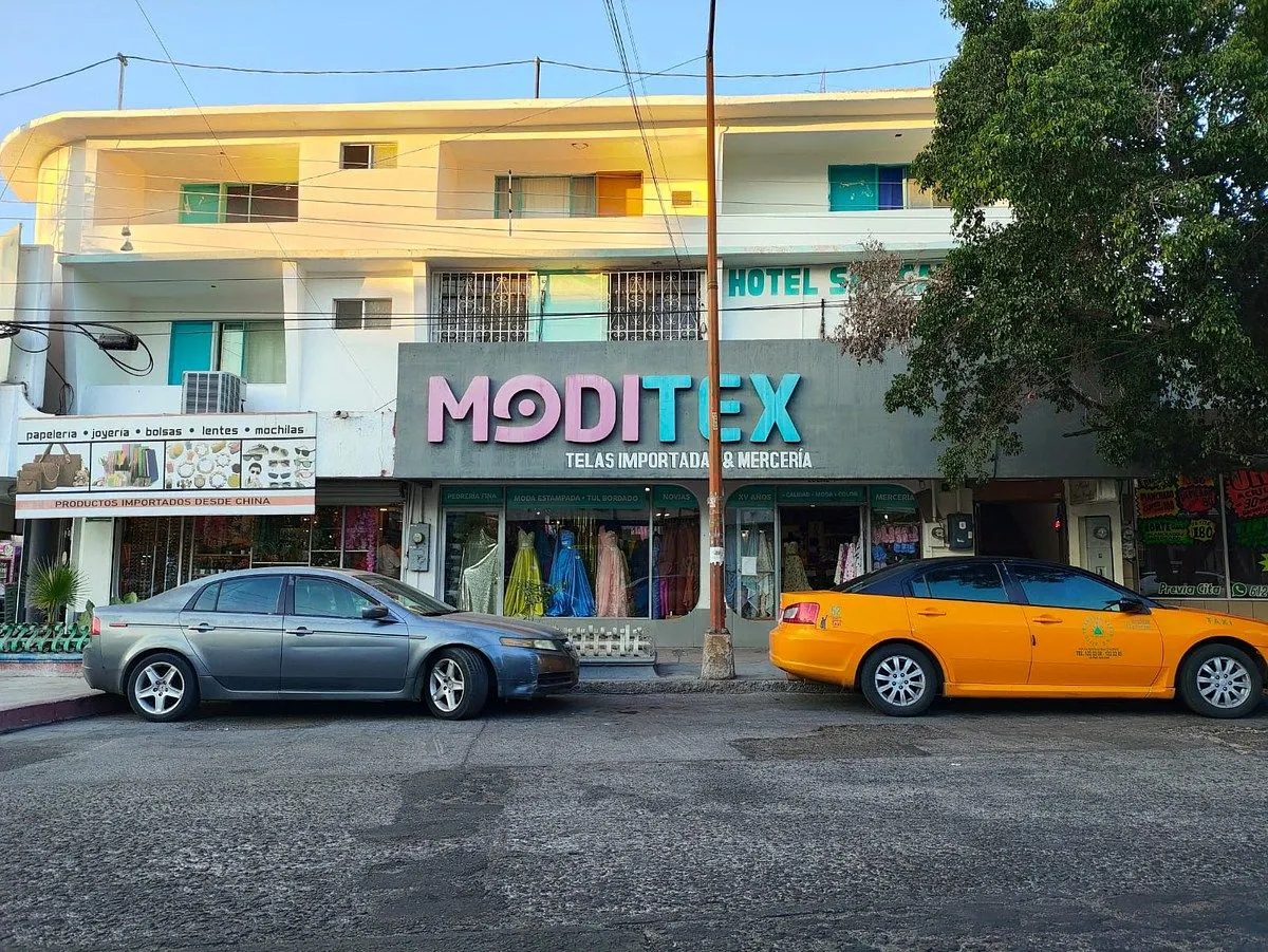 Local Comercial Spot2