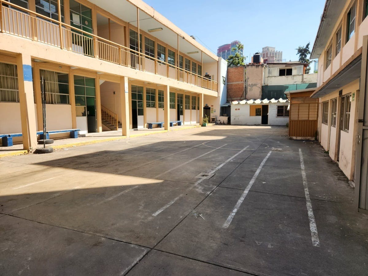 Local Comercial Spot2