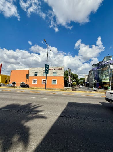 Local Comercial Spot2